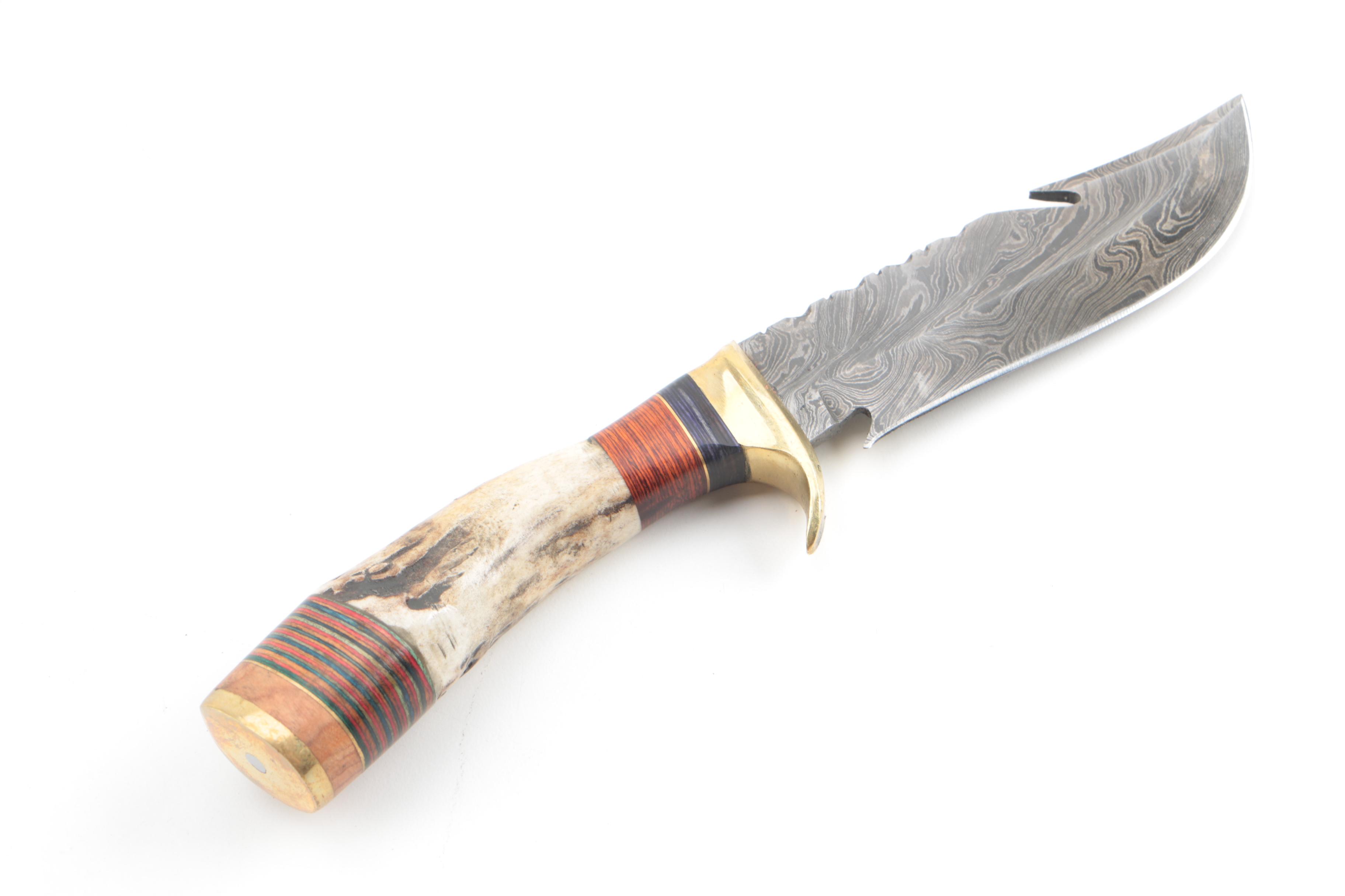 Damascus Steel Hunting Knives with Leather Sheaths Featuring Cutlery