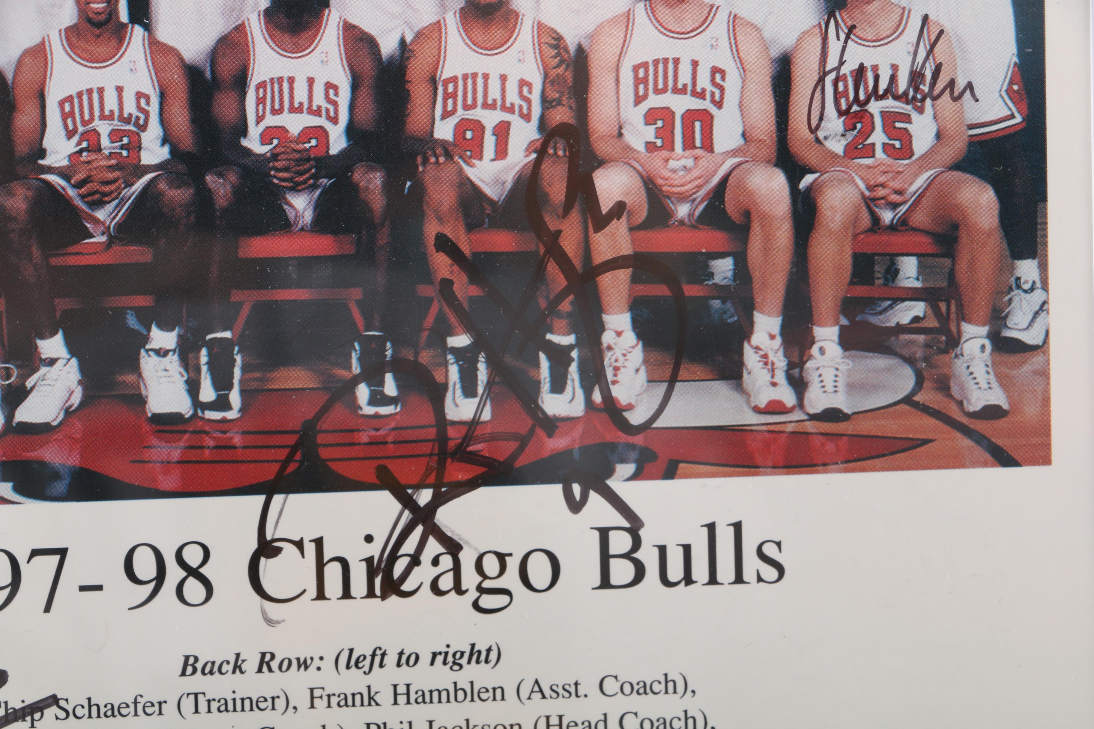 1997-1998 Chicago Bulls Autographed  Team Photo