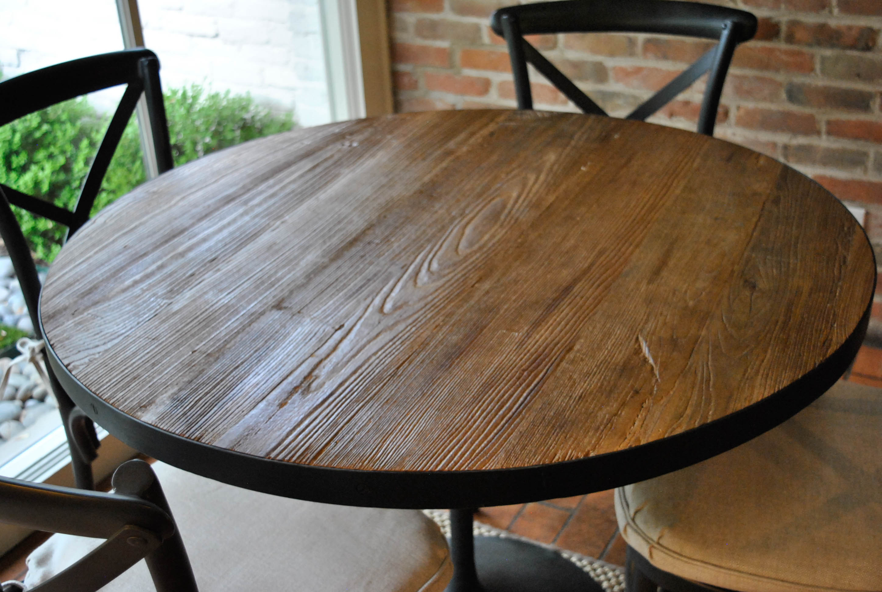 Contemporary Pedestal Dining Table with Side Chairs