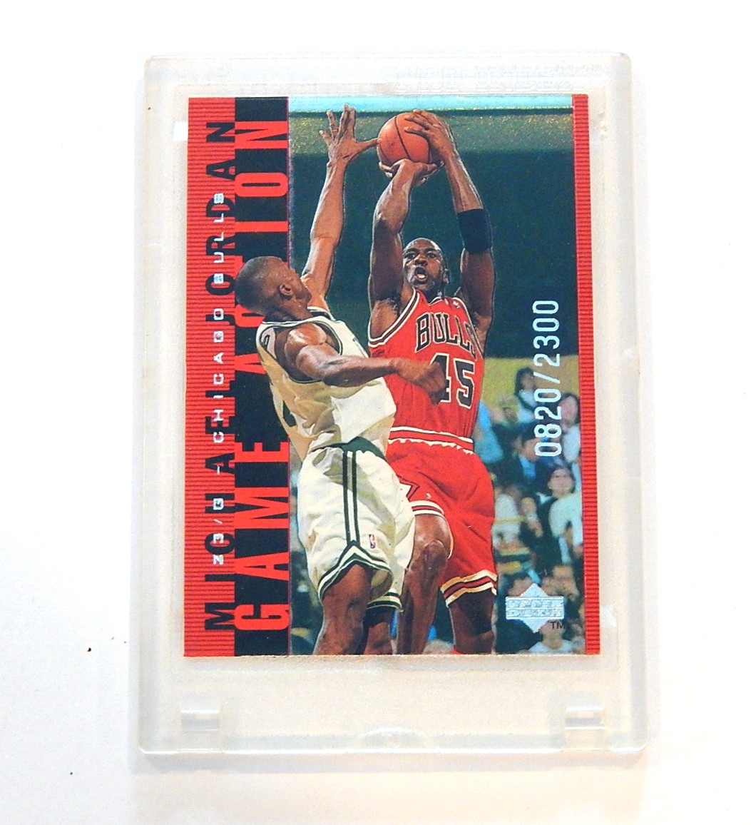 Michael Jordan 23G Upper Deck Serial Numbered 0820/2300 Basketball Card