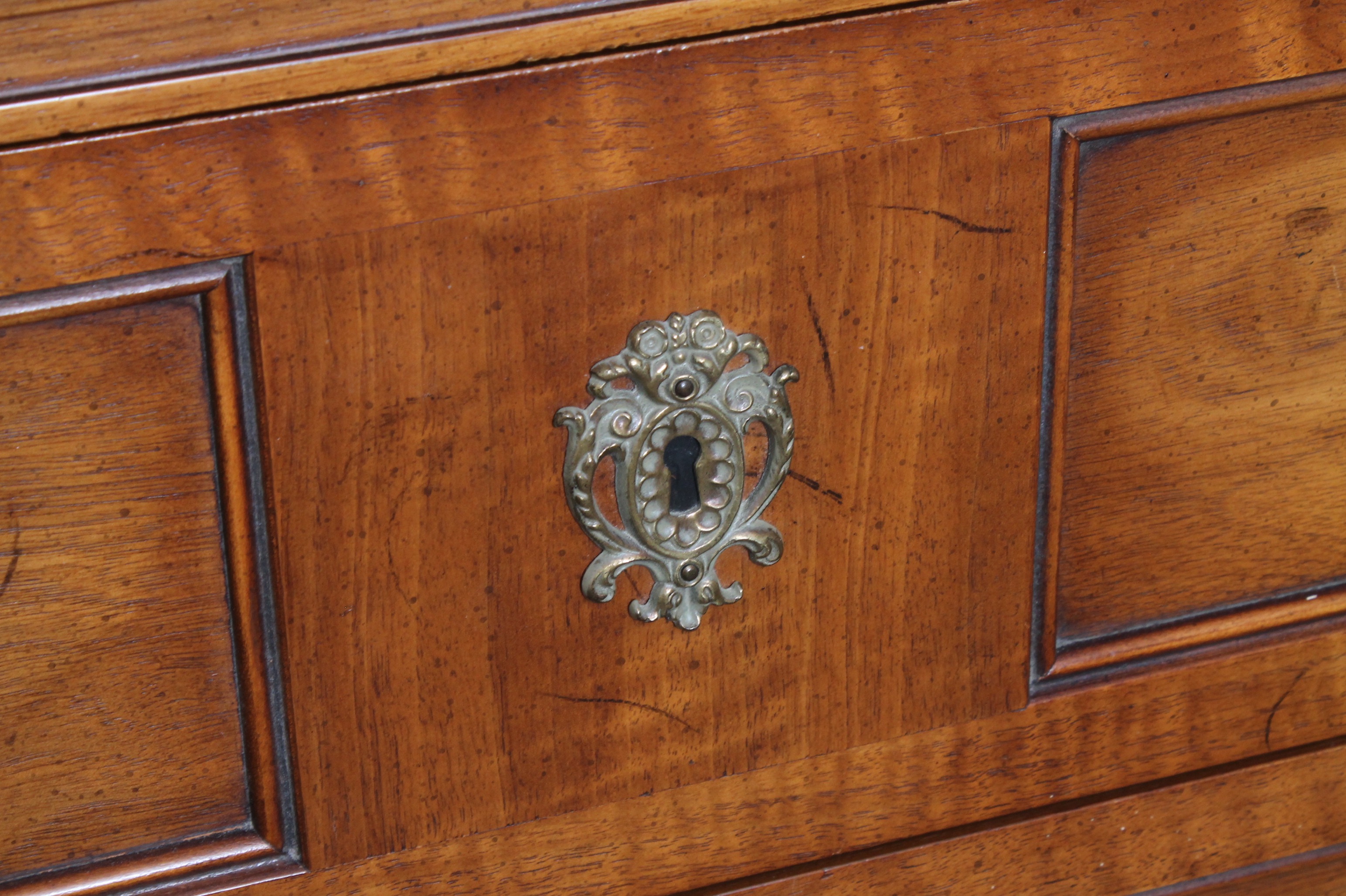 Vintage Henredon "Custom Folio One" Chest of Drawers