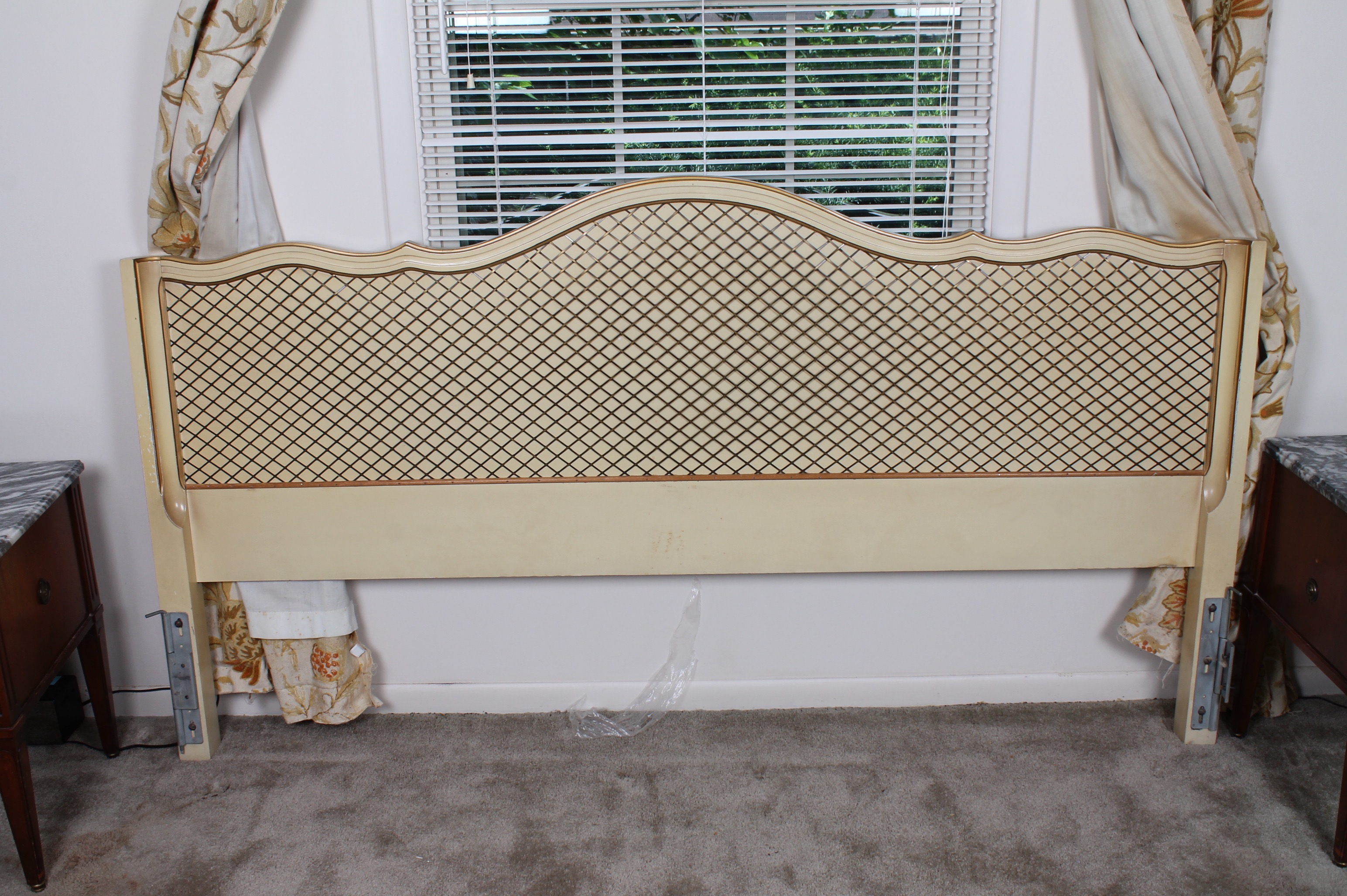 Henredon Painted Wood Headboard EBTH