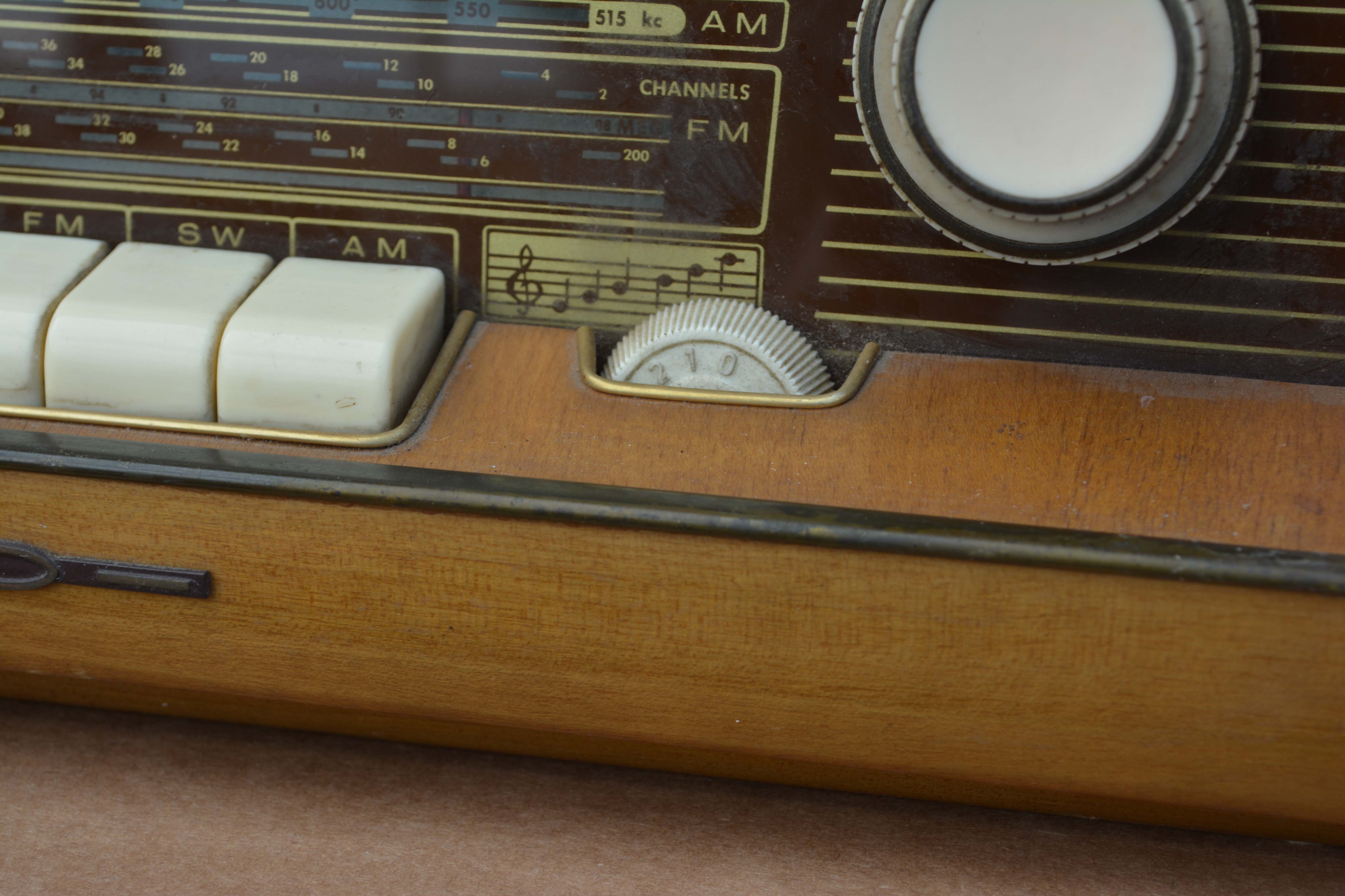 C. 1950s West German EMUD Rekord Senior 60 AM/FM and Shortwave Radio