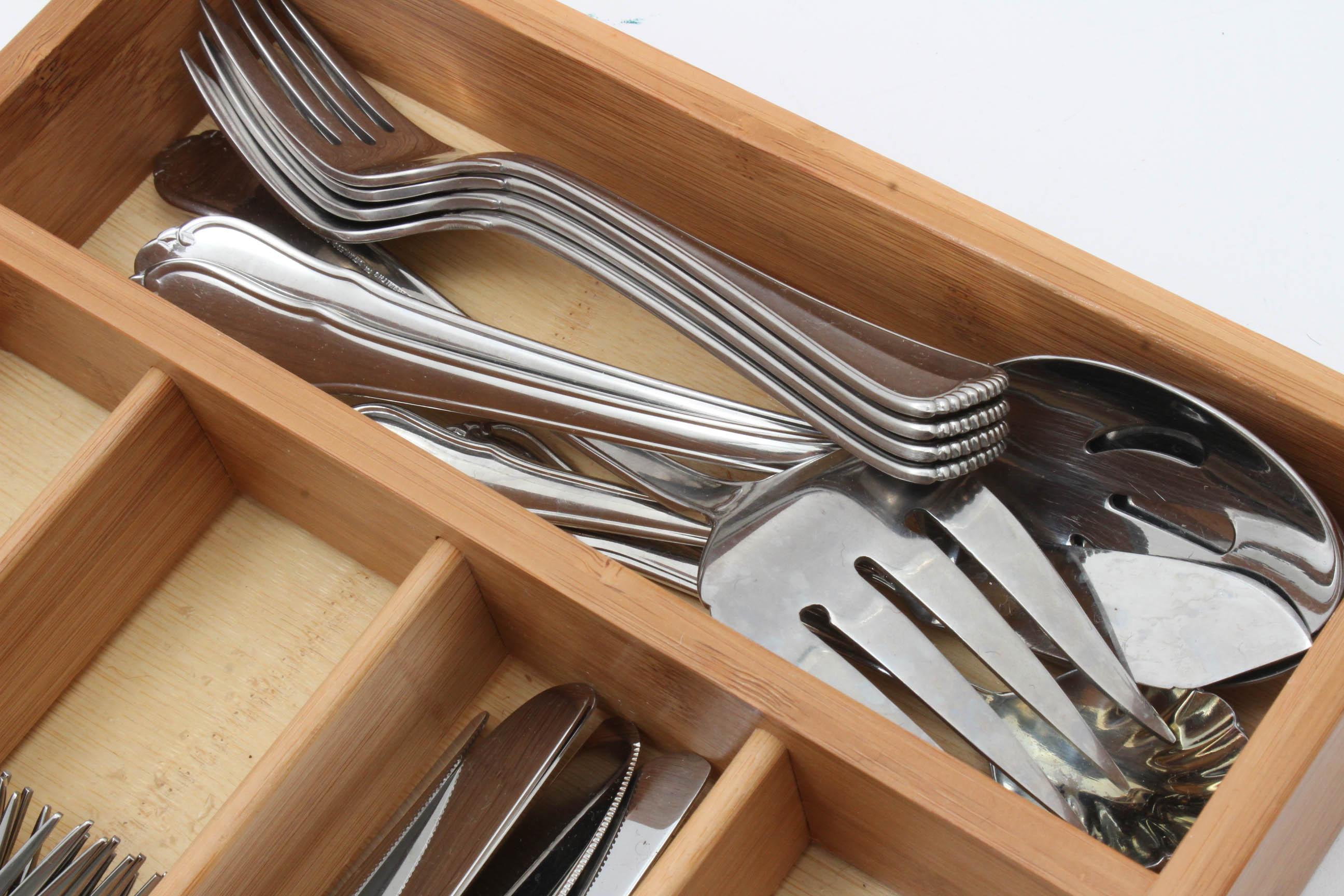 Hampton Silversmiths "Shelby" Stainless Flatware