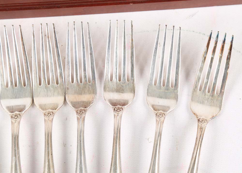 Rogers Brothers Silver Plate "Heritage" Flatware Set