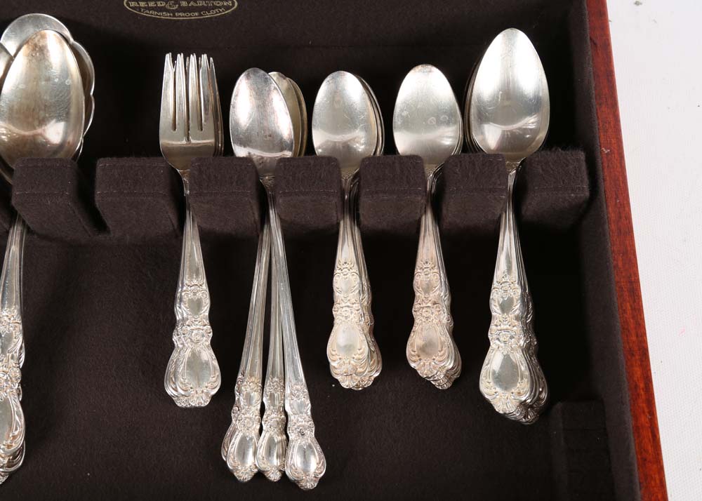 Rogers Brothers Silver Plate "Heritage" Flatware Set