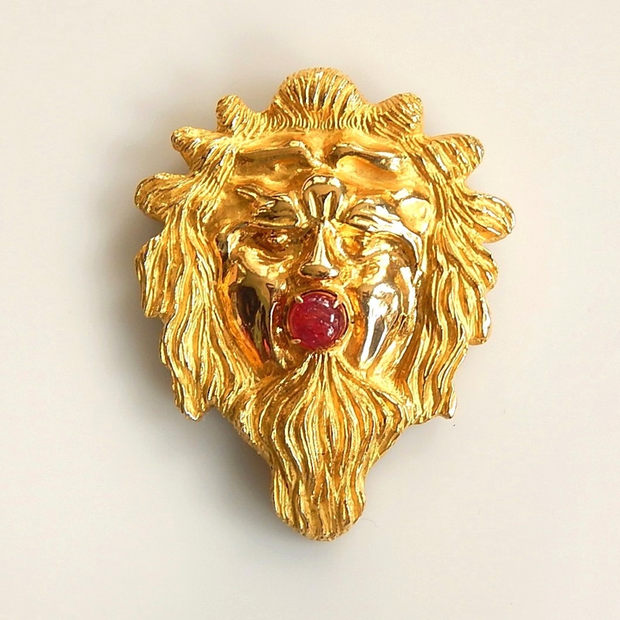 18K Yellow Gold Signed Wander France Pendant Brooch with 1.66 CT Ruby