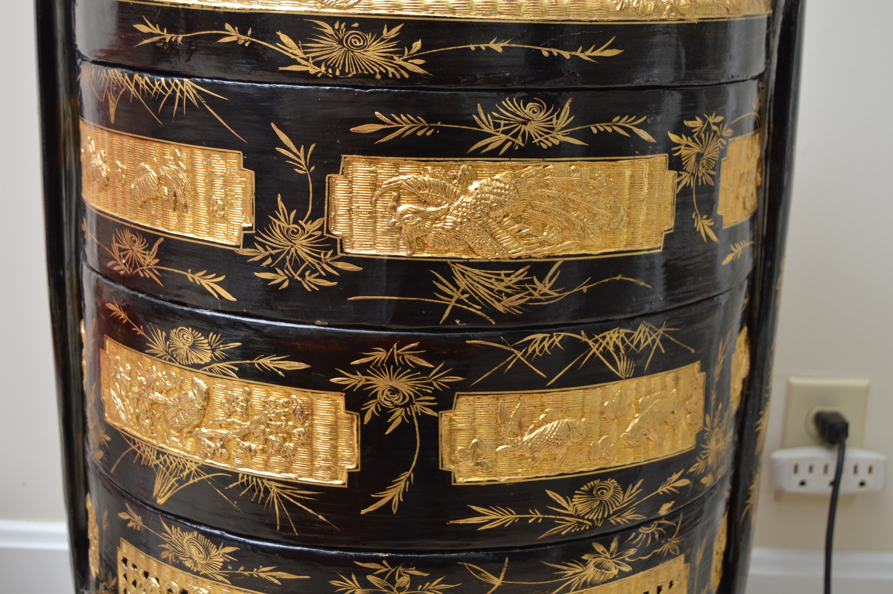 Vintage Chinese Lacquerware Rattan Stacking Wedding Basket