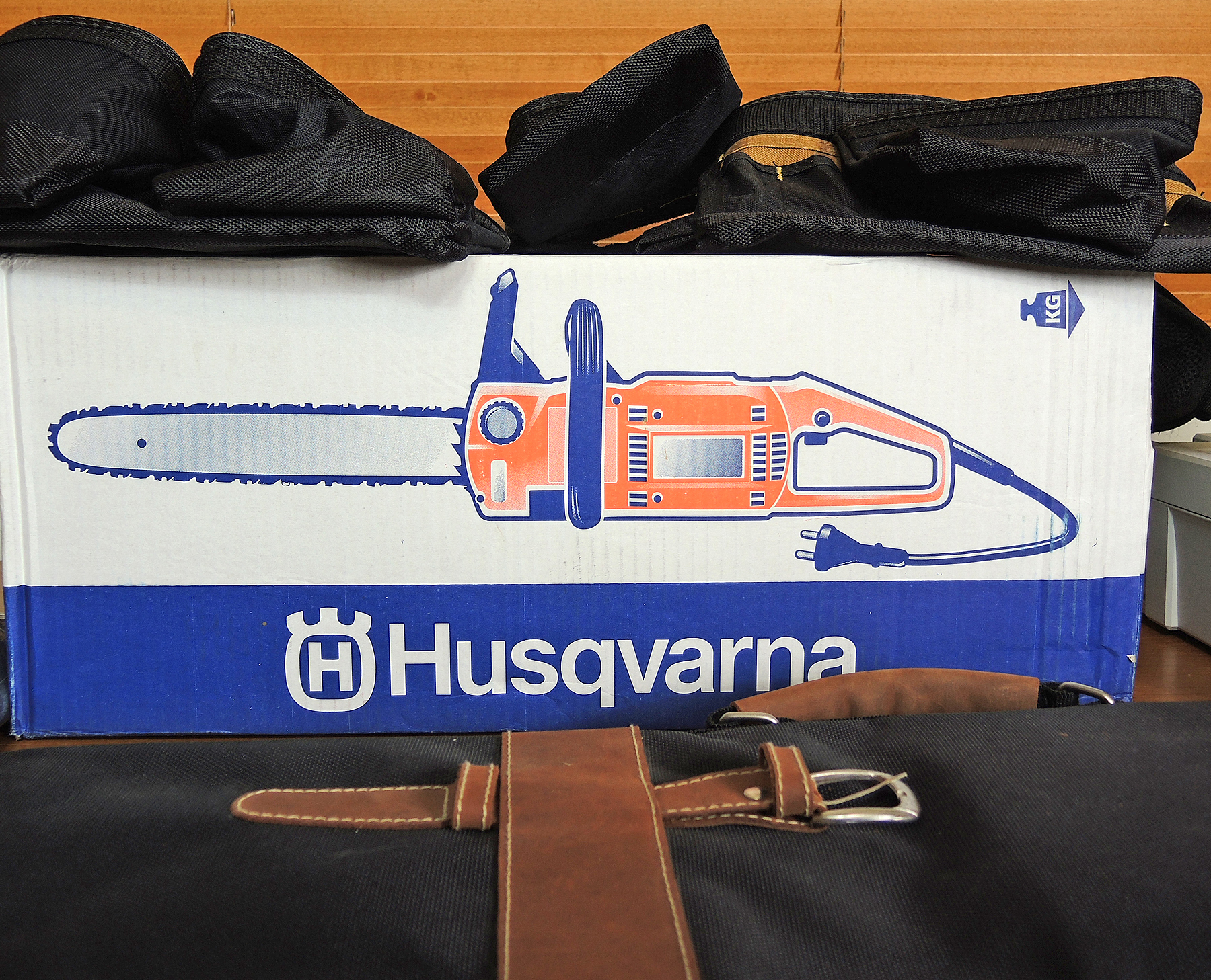 New Husqvarna Chain Saw, Tool Belt, Hand Saws, Milwaukee Knife Kit and More