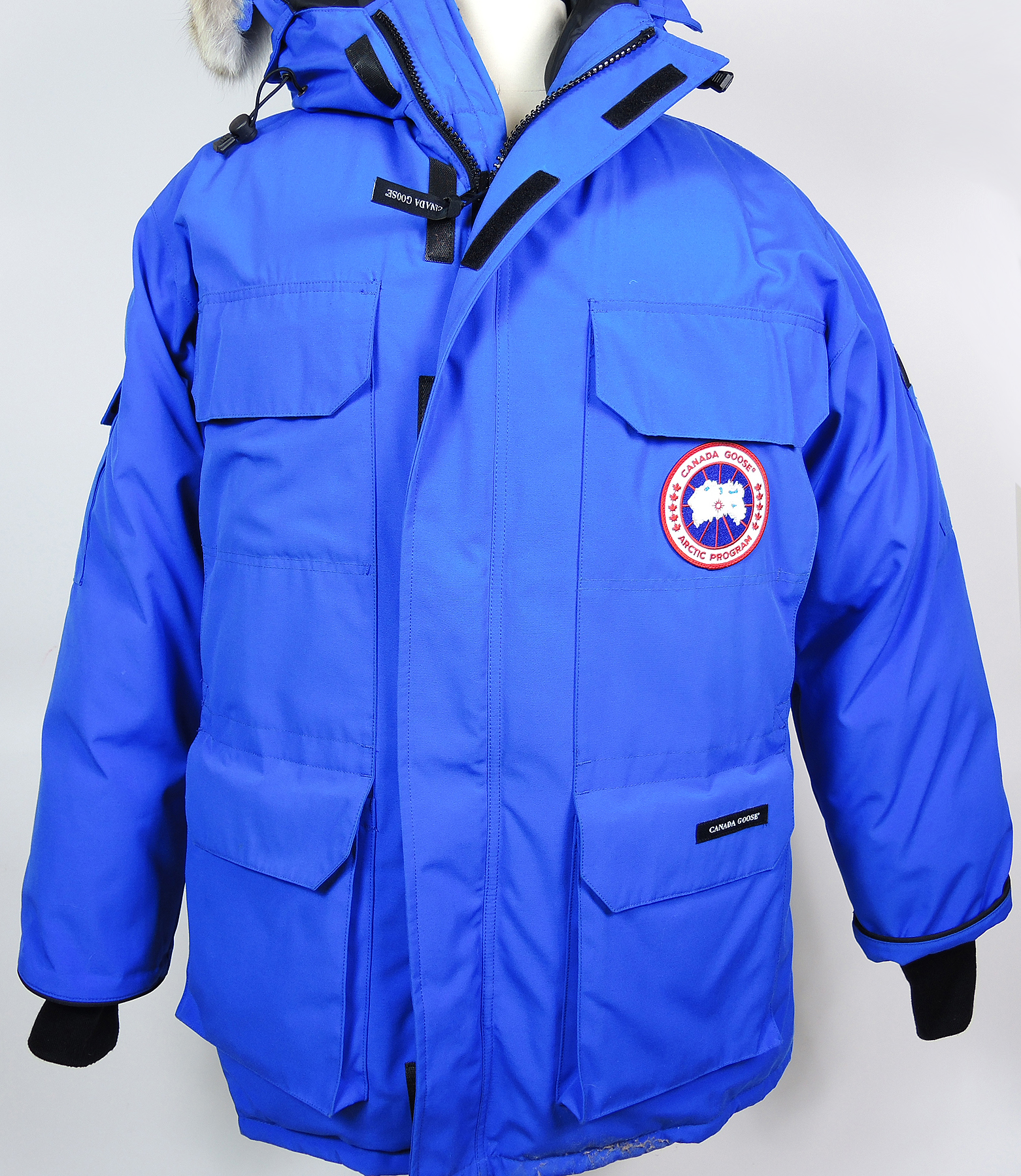 Men's Canada Blue Goose Down Expedition Parka with New Gloves