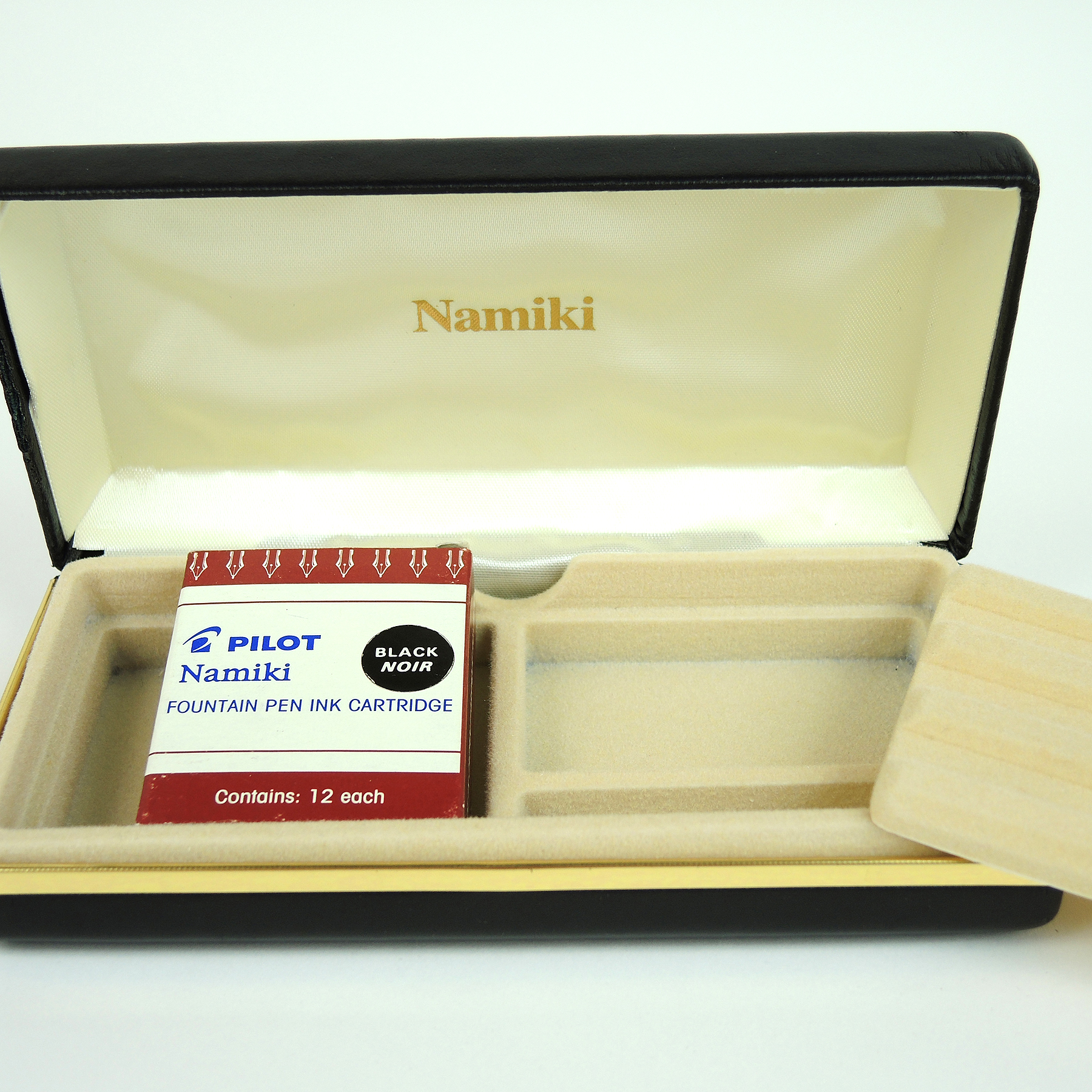 Pilot Namiki Capless Vanishing Point Retractable Fountain Pen with Case