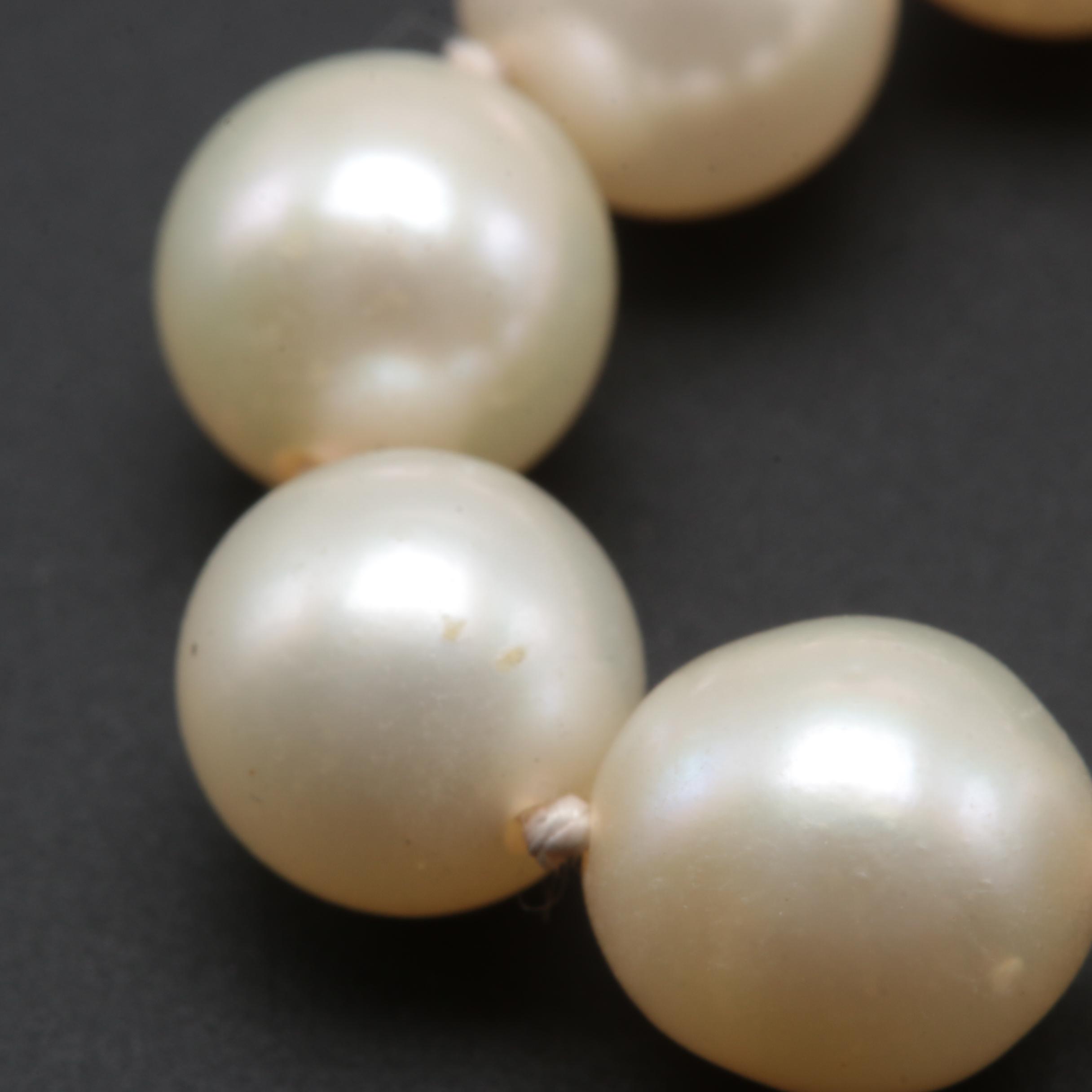 14K White Gold Cultured Pearl Graduated Strand Necklace