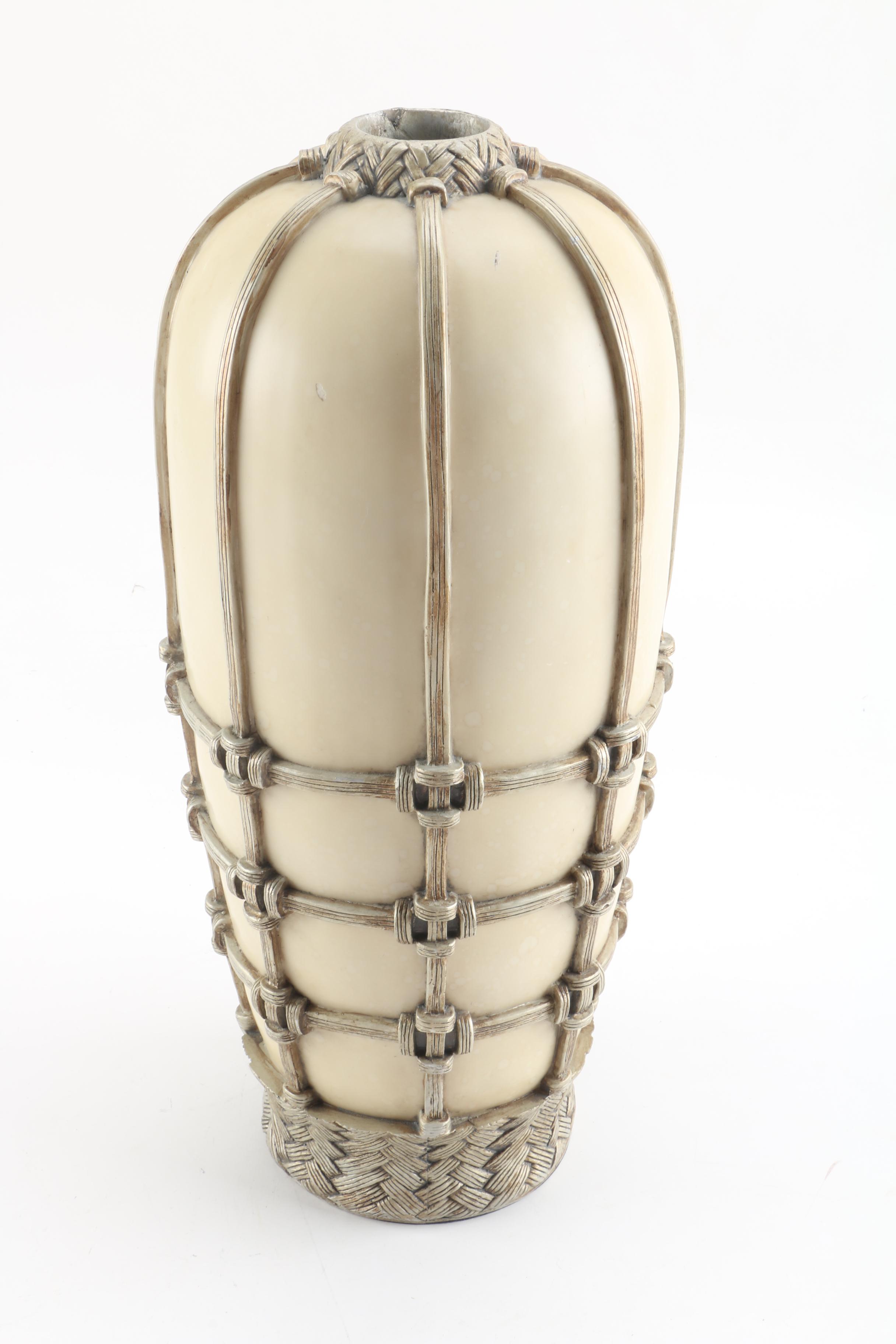 "Kinder Collection" Resin Vase with Lattice Design