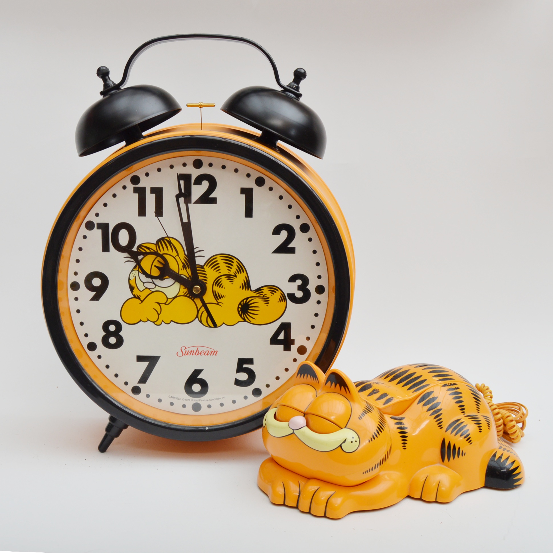 Vintage Garfield Alarm Clock and Telephone