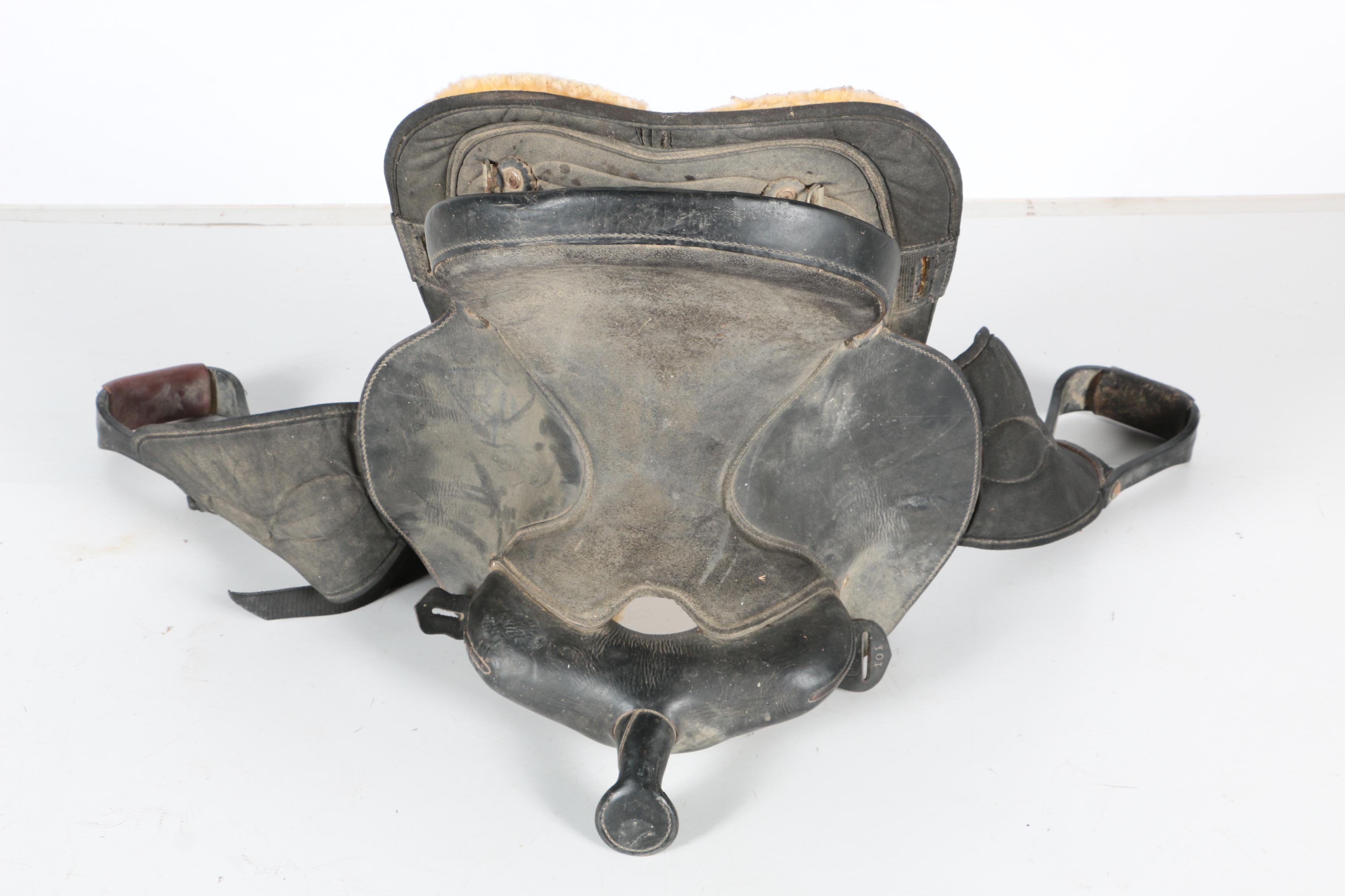 Big Horn 101 Black Leather and Synthetic Western Trail Saddle