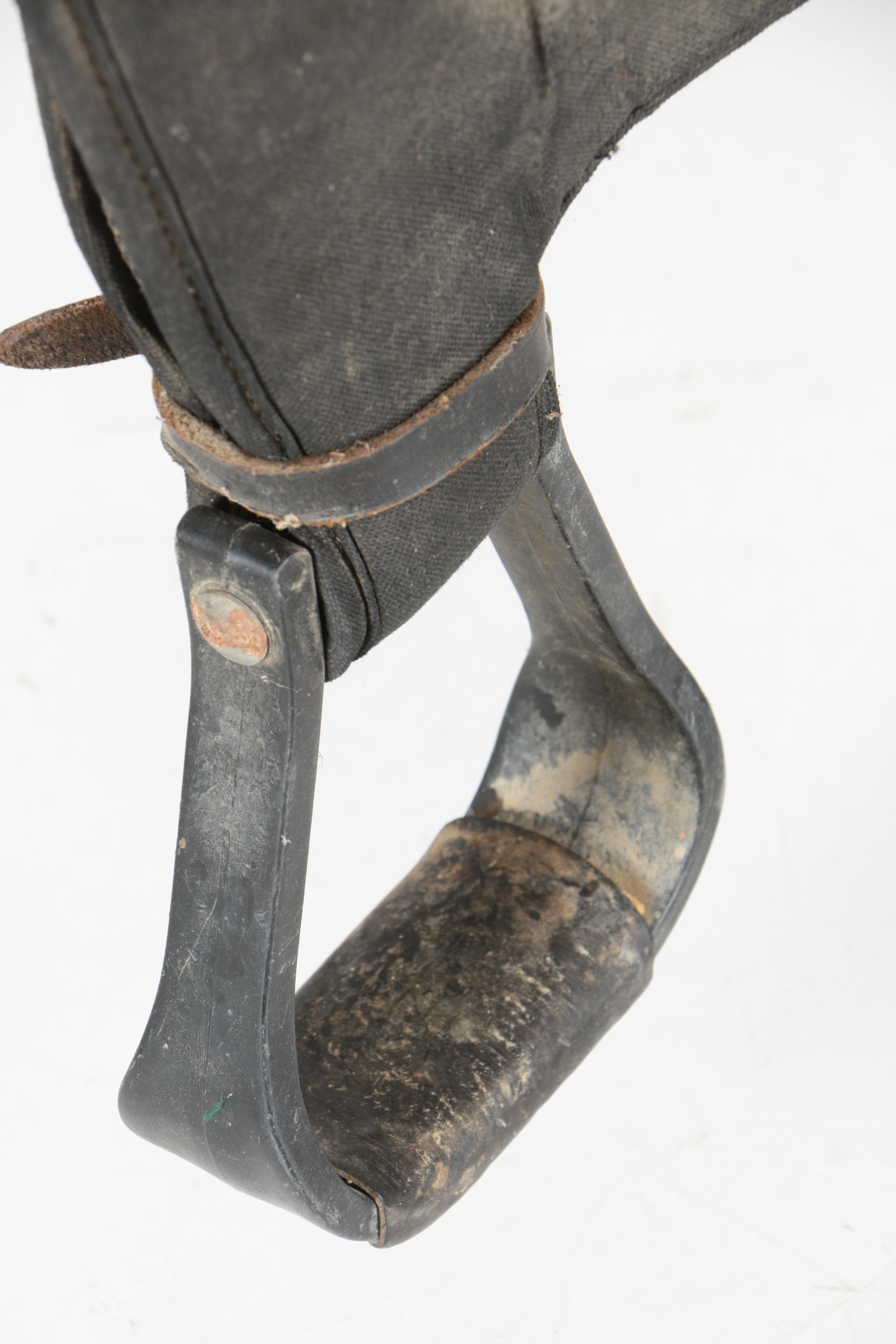 Big Horn 101 Black Leather and Synthetic Western Trail Saddle