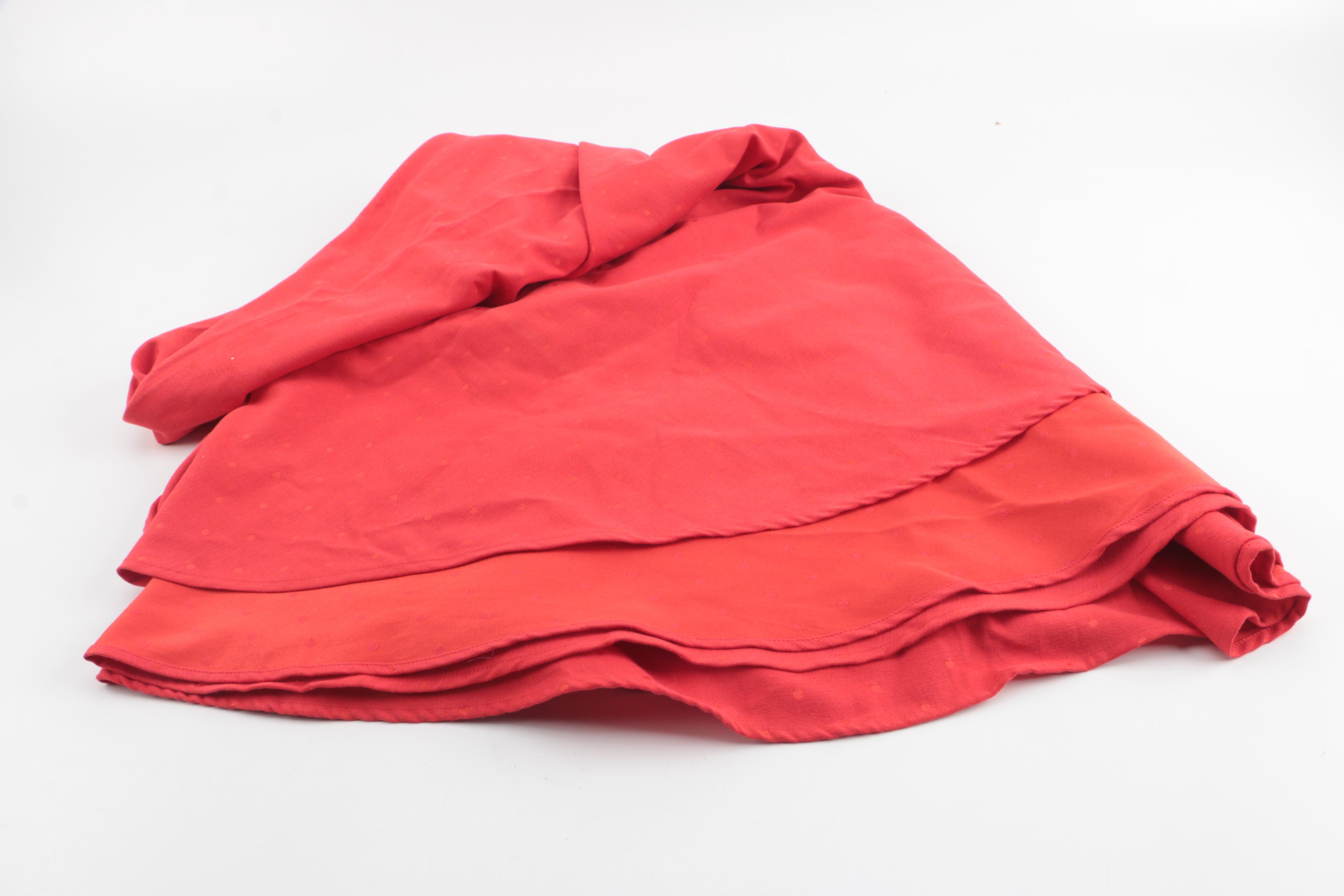 Kate Spade "Larabee Dot" Tablecloth and Napkins