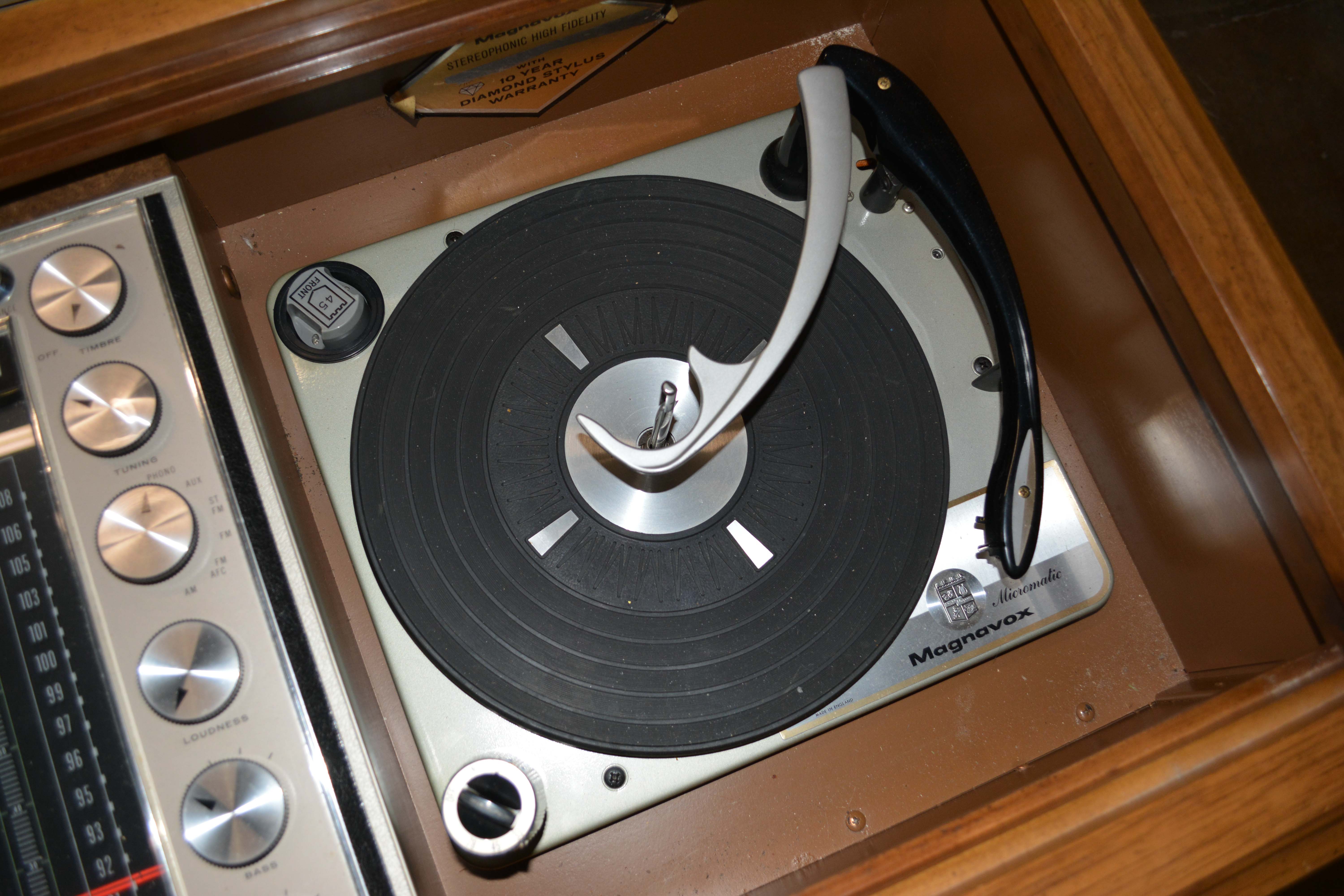 Vintage Mid-Century Magnavox Stereo Console