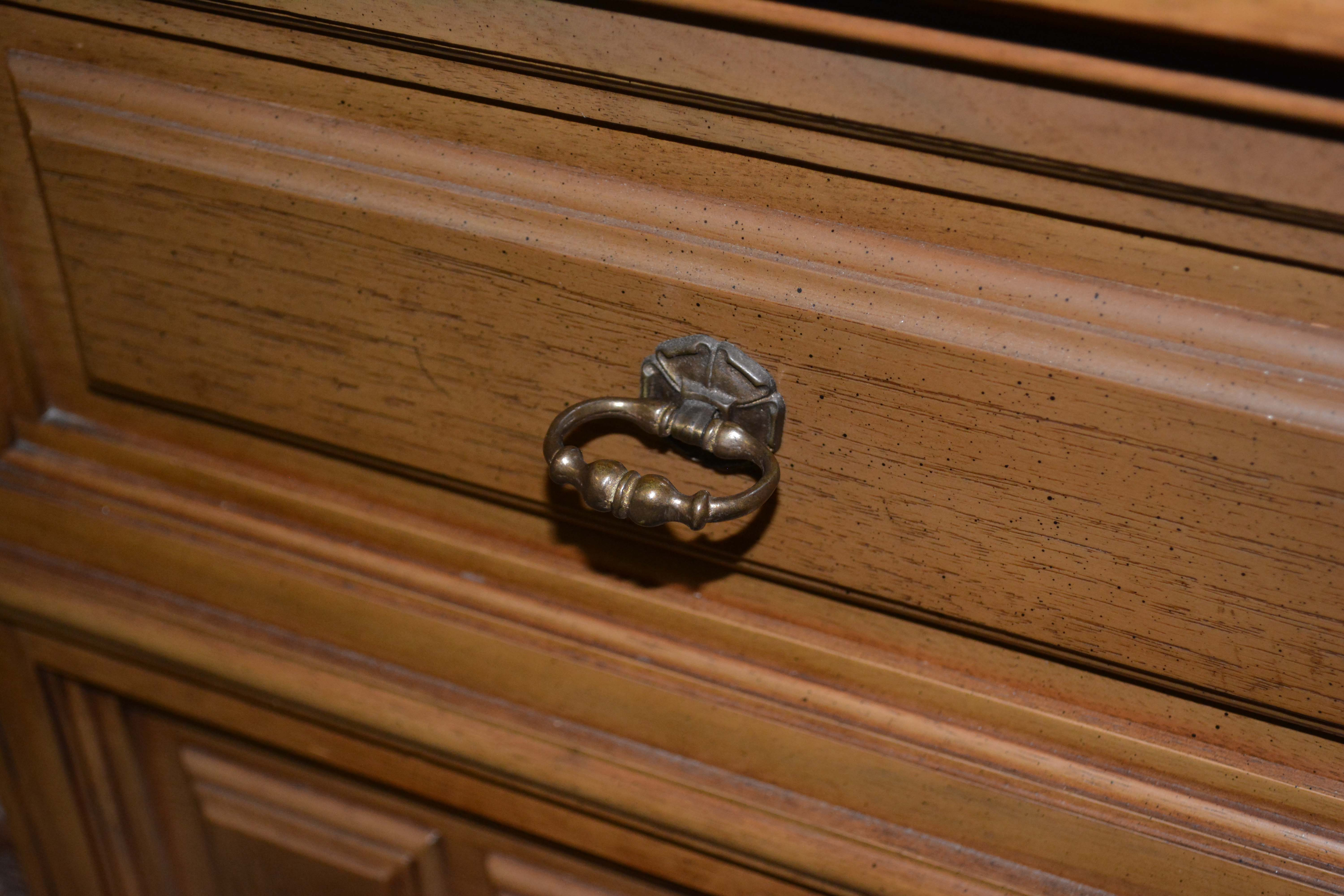 Vintage Mid-Century Magnavox Stereo Console