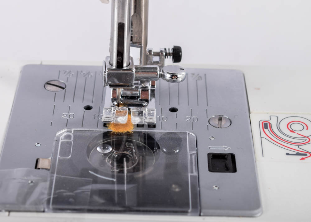 Singer H74 Computerized Sewing Machine