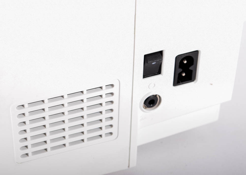 Singer H74 Computerized Sewing Machine