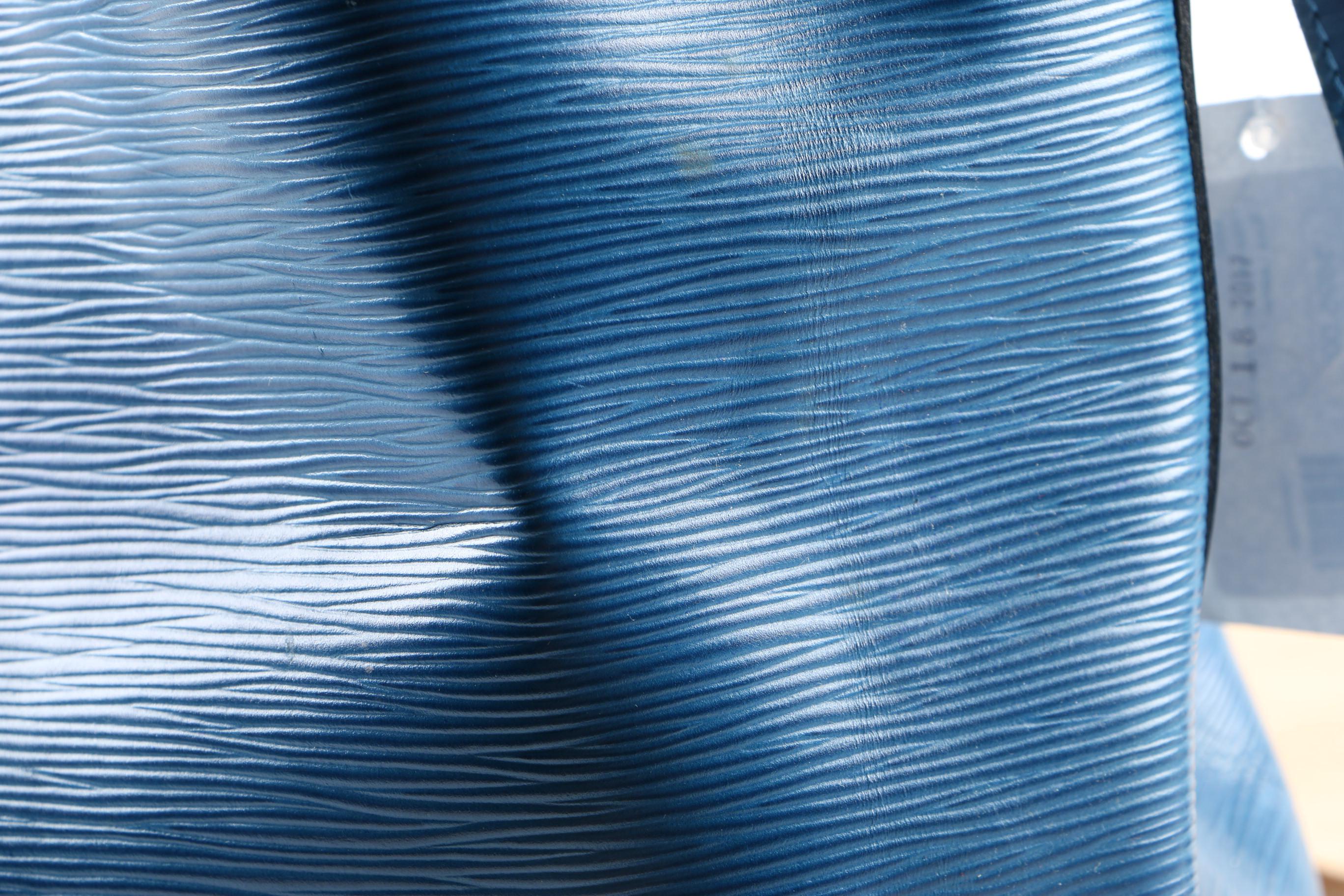 Louis Vuitton of Paris Epi Leather Petit Noe Bucket Bag in Toledo Blue