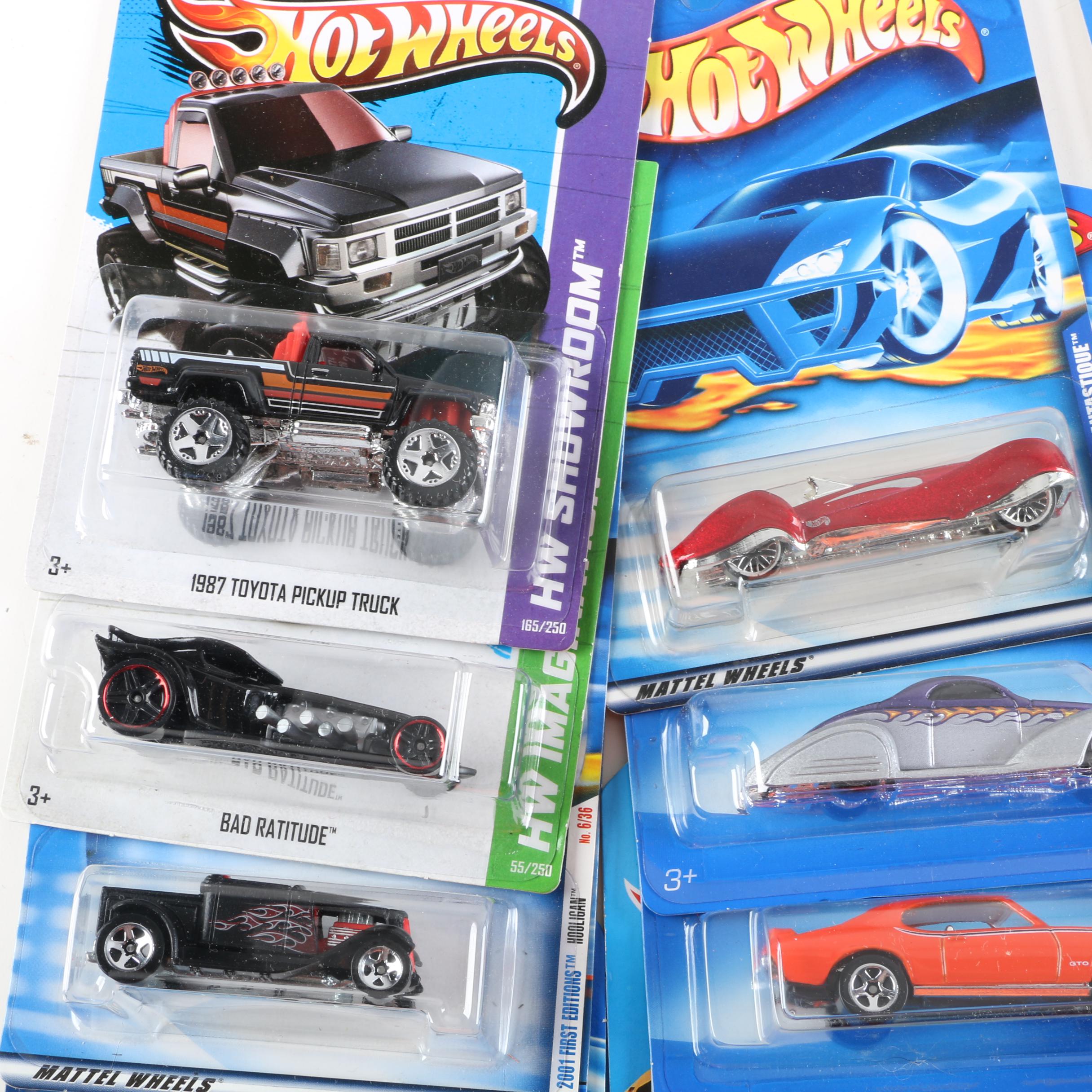 Hot Wheels Die-Cast Car Collection Including "HW Showroom" and "Street Beasts"