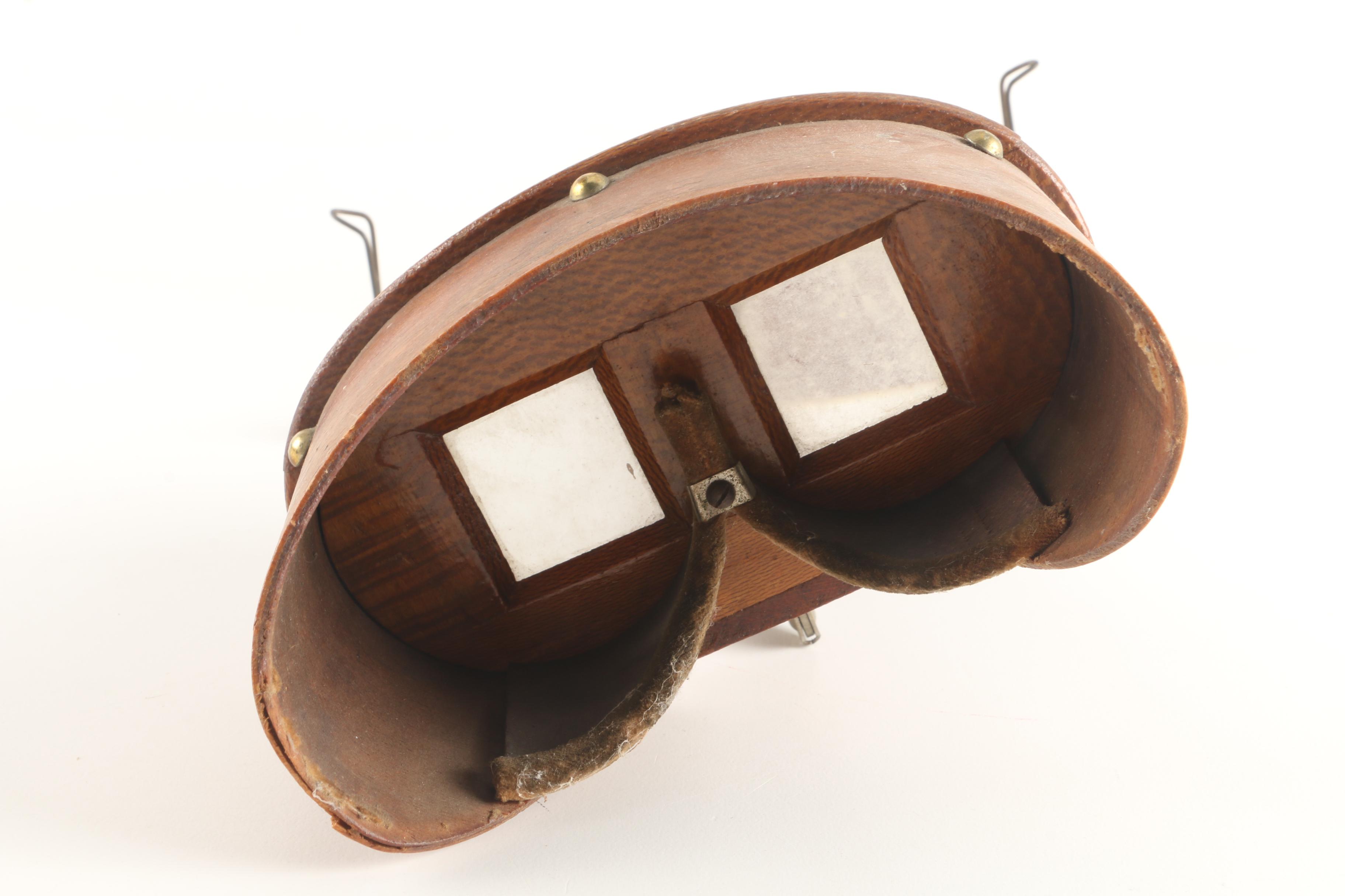 Stereoscope with Stereo Cards