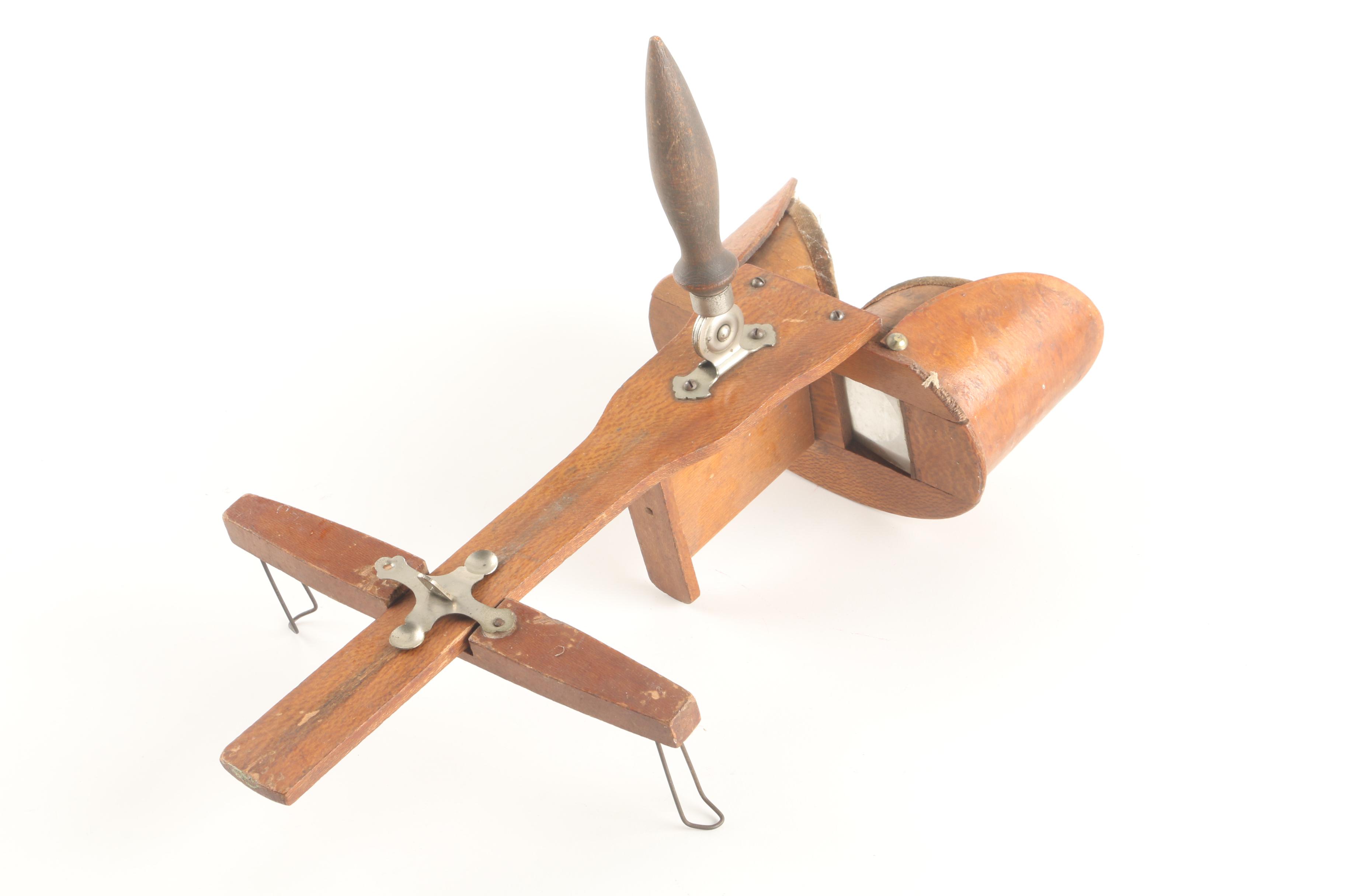 Stereoscope with Stereo Cards