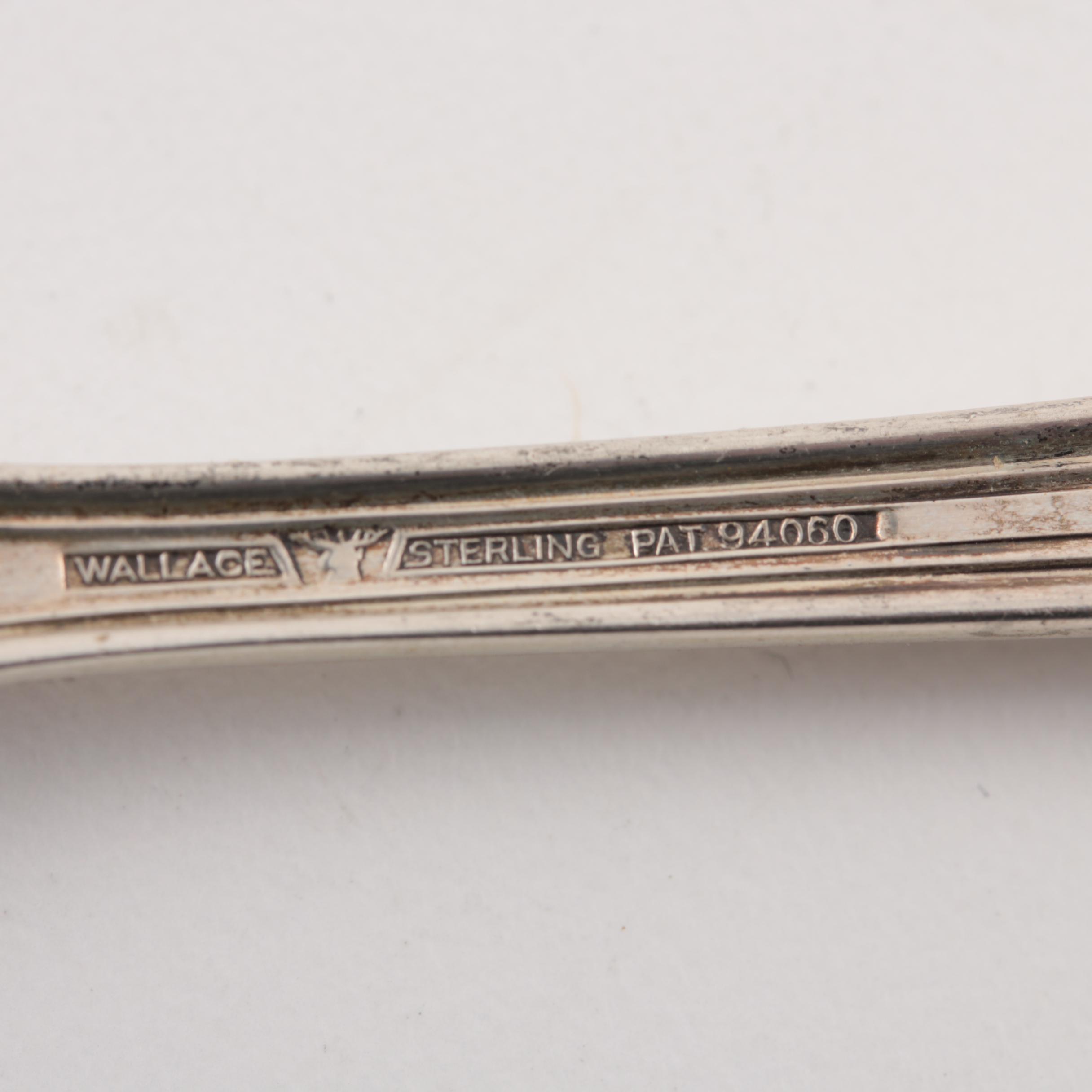 Wallace Sterling Silver "Sir Christopher" Tomato Server