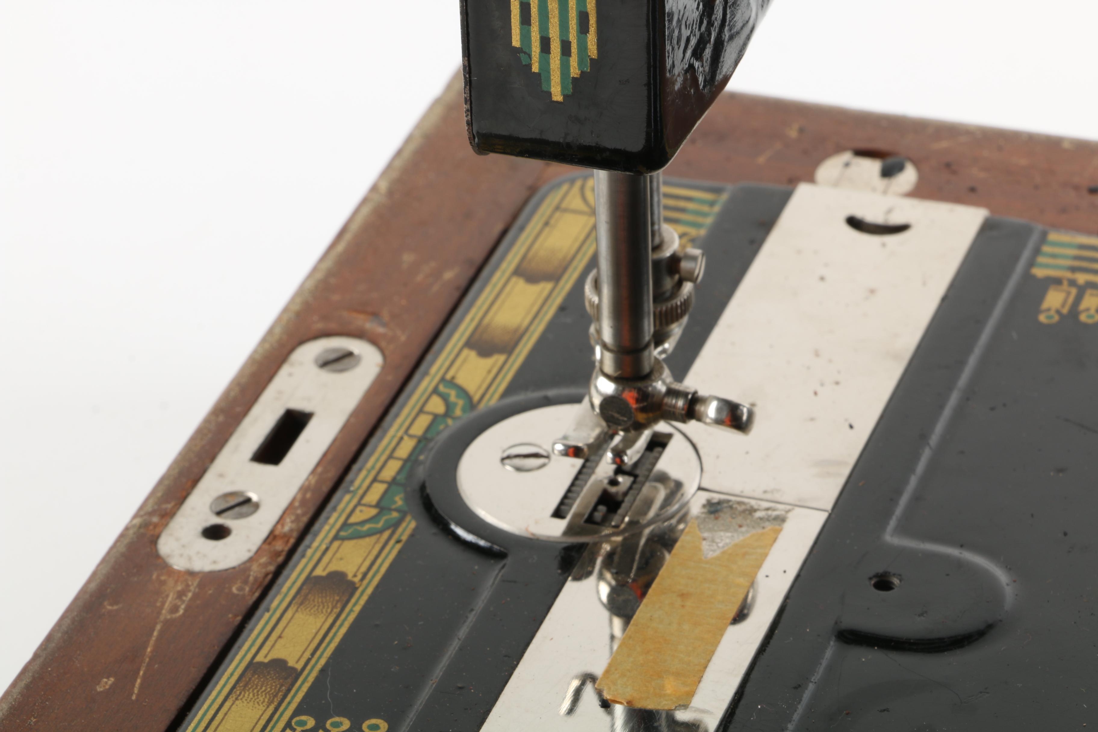 Vintage Westinghouse Whippet Portable Electric Sewing Machine