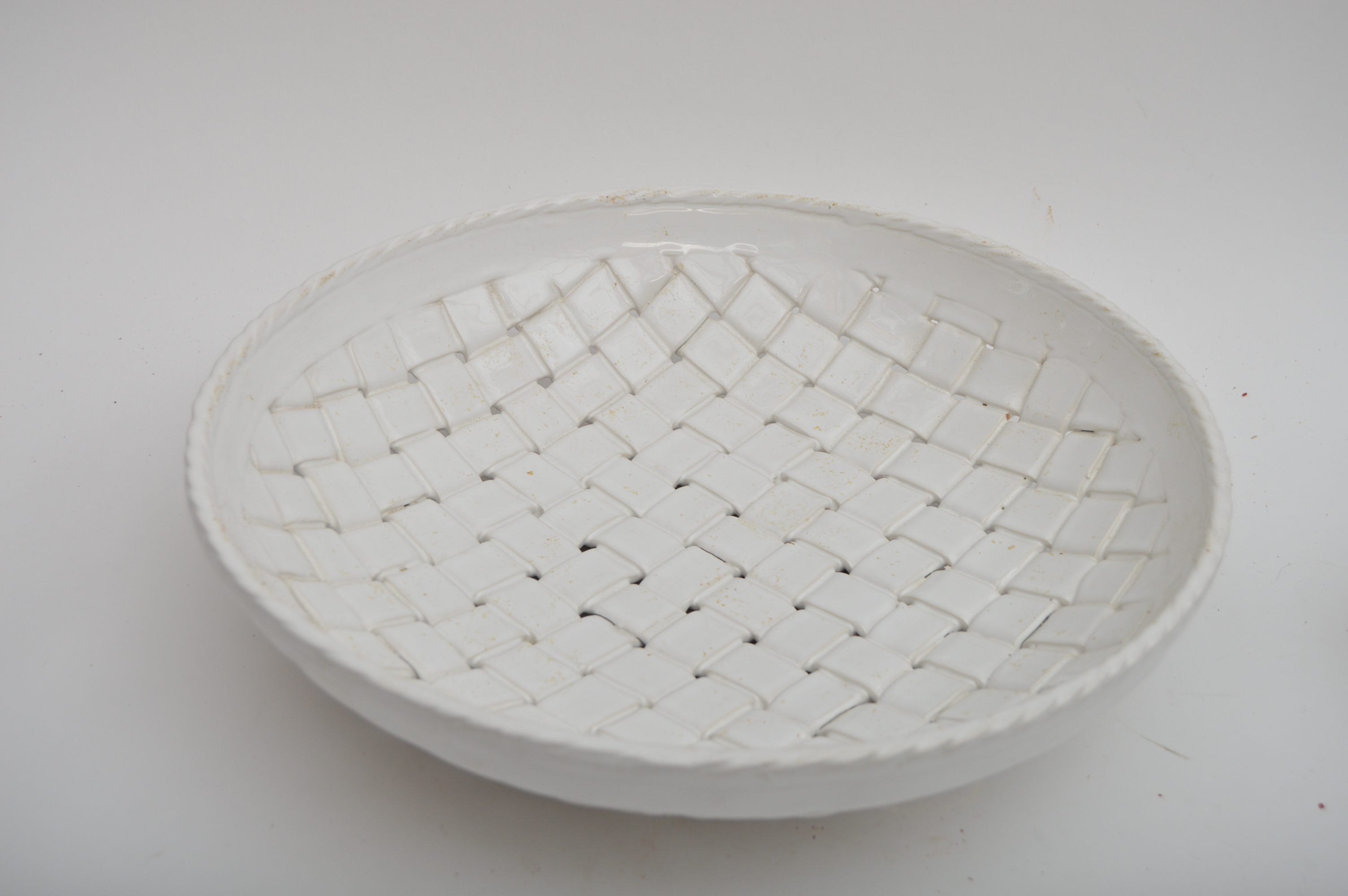 Italian Ceramics with Japanese Fish Plates