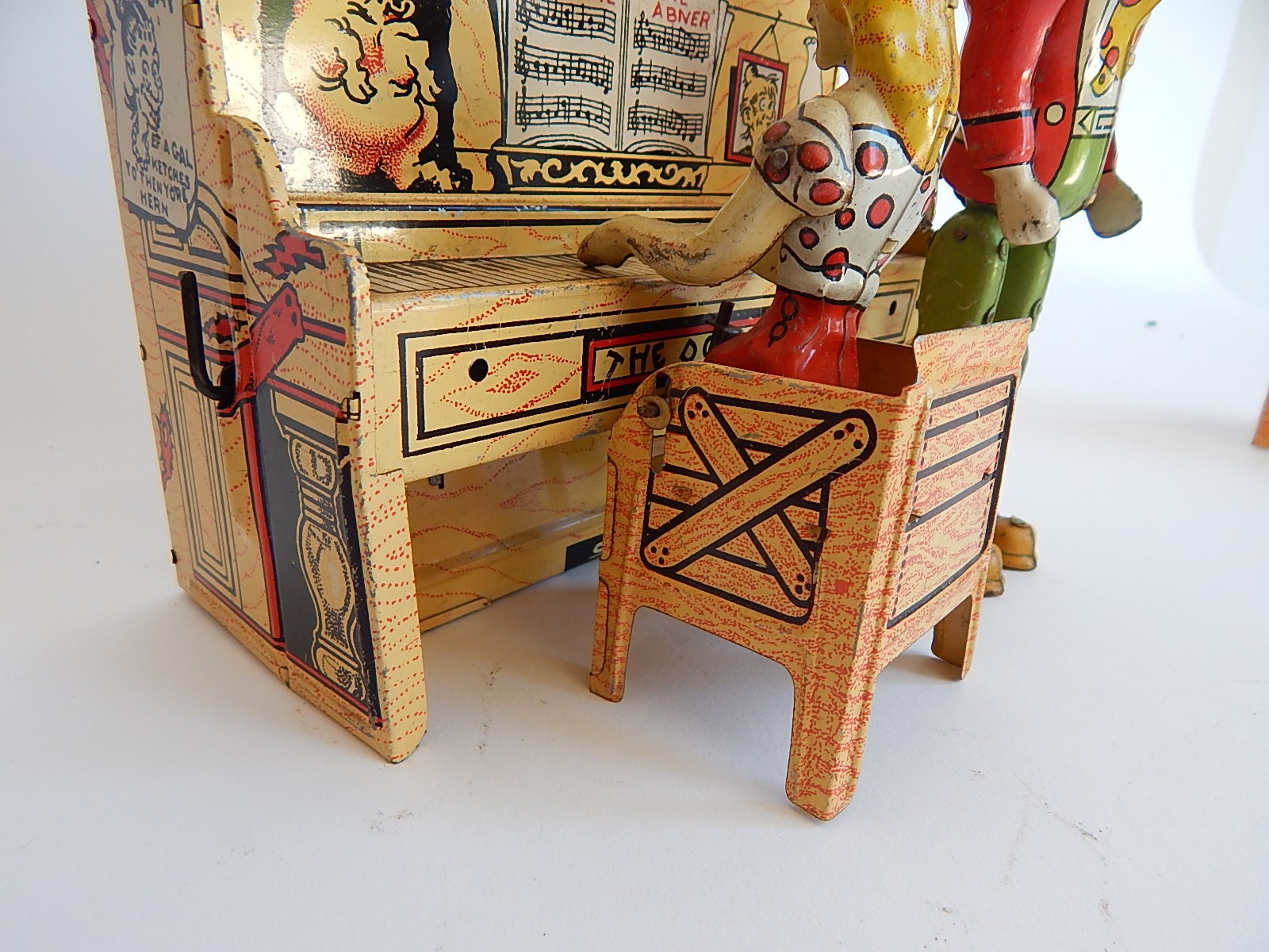 1945 "Li'l Abner" Dogpatch Band Tin Wind-Up Musical Toy by Unique Art Mfg. Co.