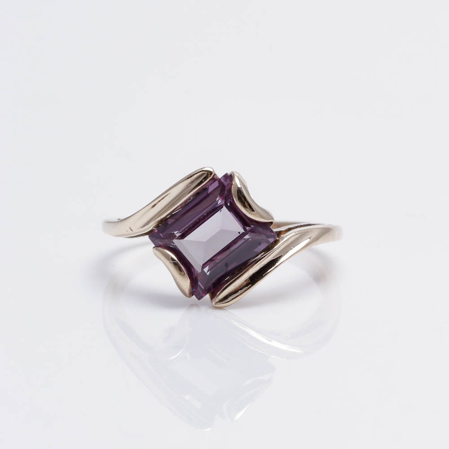10K Yellow Gold Synthetic Spinel Ring