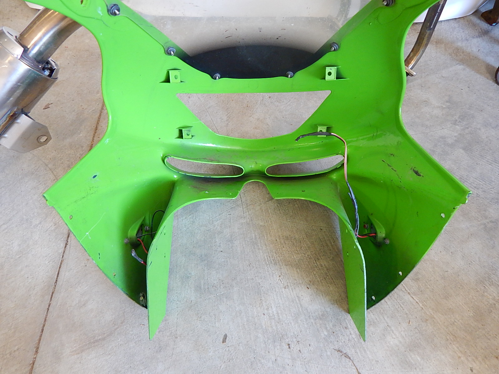 Kawasaki ZX-9R Lime Green Front Fairing and 4-Head Exhaust System