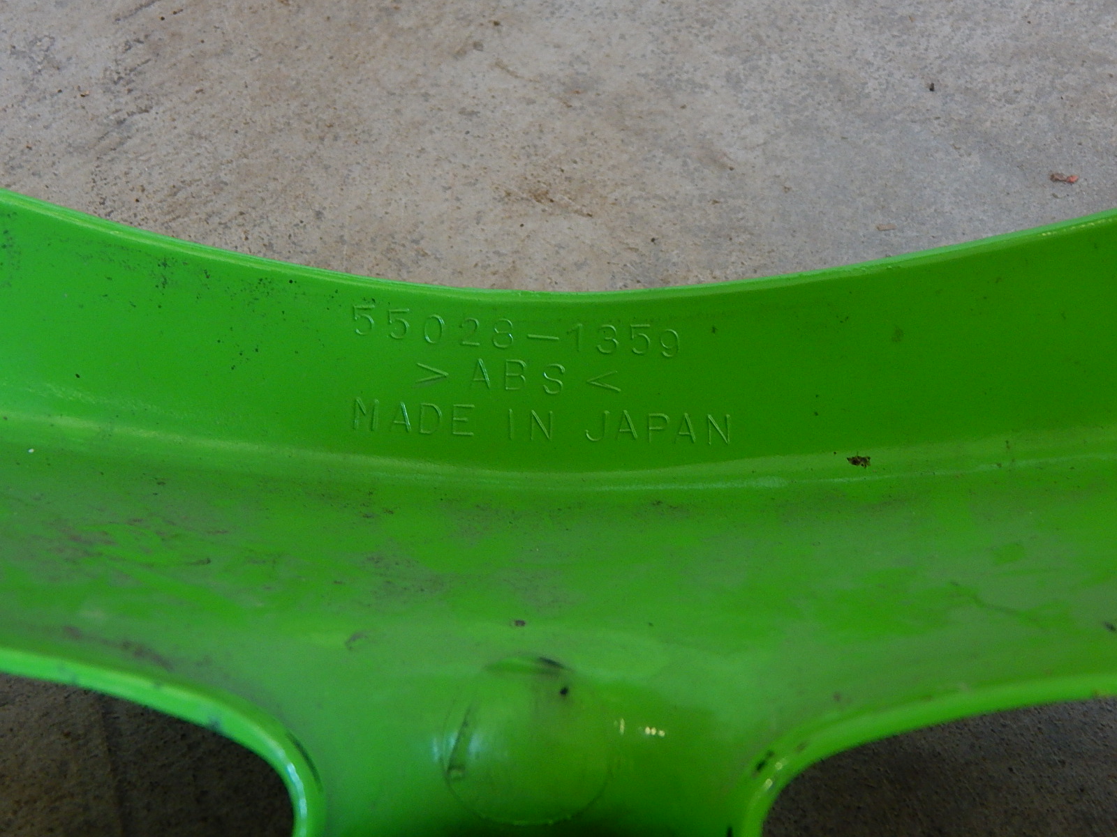 Kawasaki ZX-9R Lime Green Front Fairing and 4-Head Exhaust System