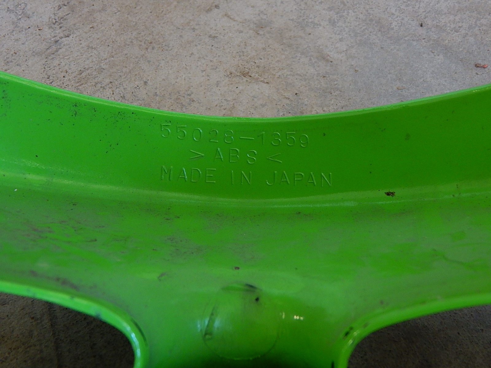 Kawasaki ZX-9R Lime Green Front Fairing and 4-Head Exhaust System