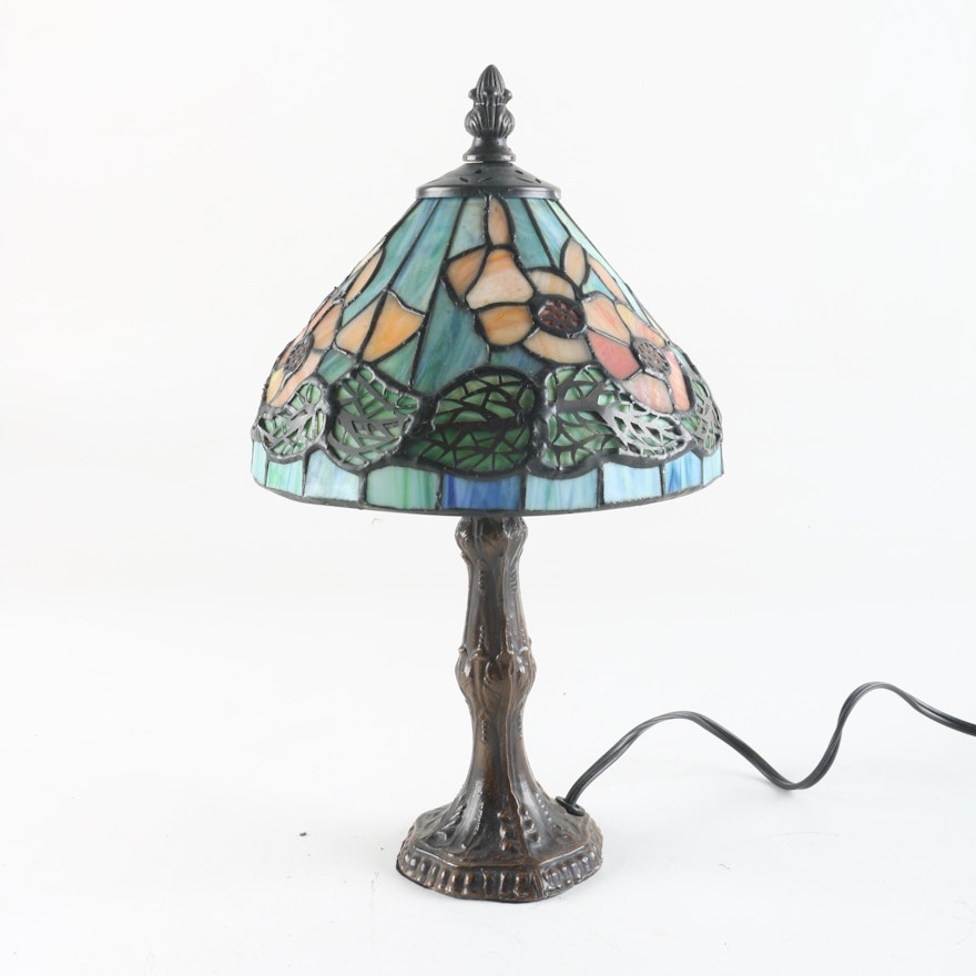 Tiffany Style Stained Glass Accent Lamp
