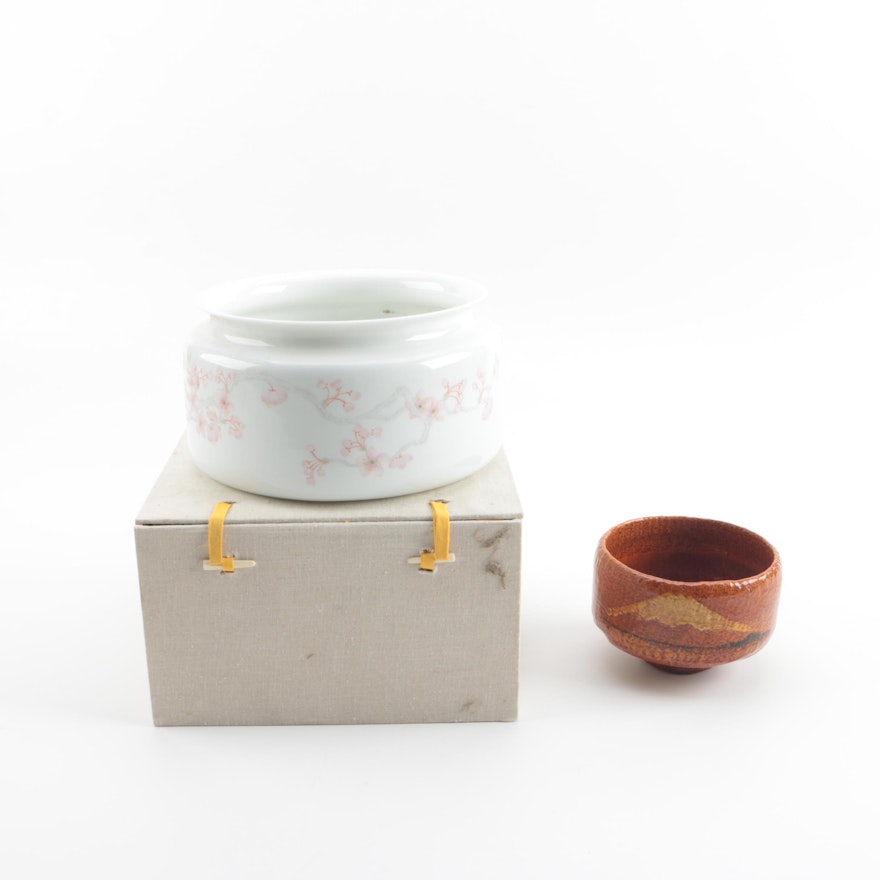 Middle Kingdom Porcelain Pot and Ceramic Bowl