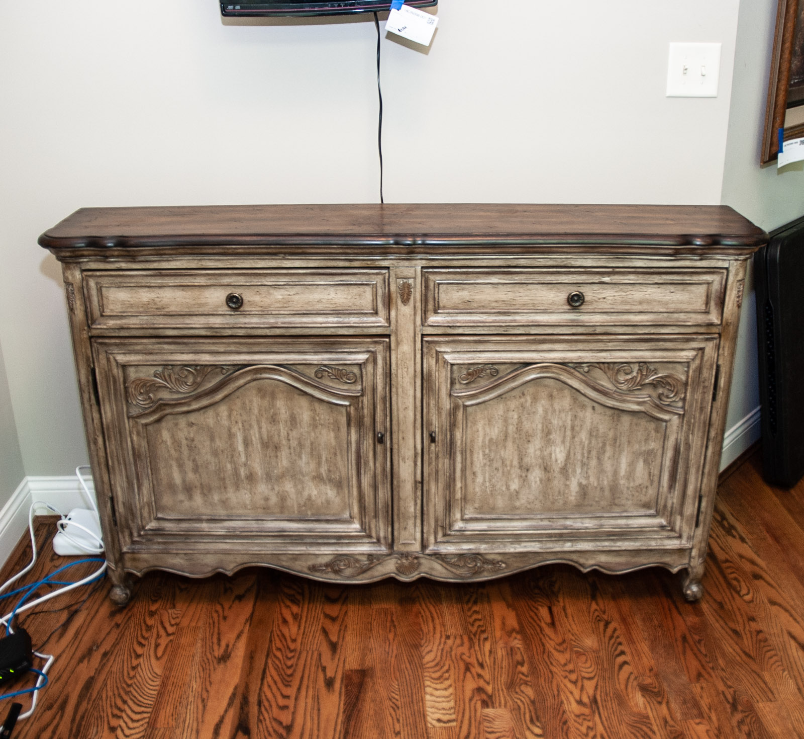 Wooden Console Table by Topart Furniture Company