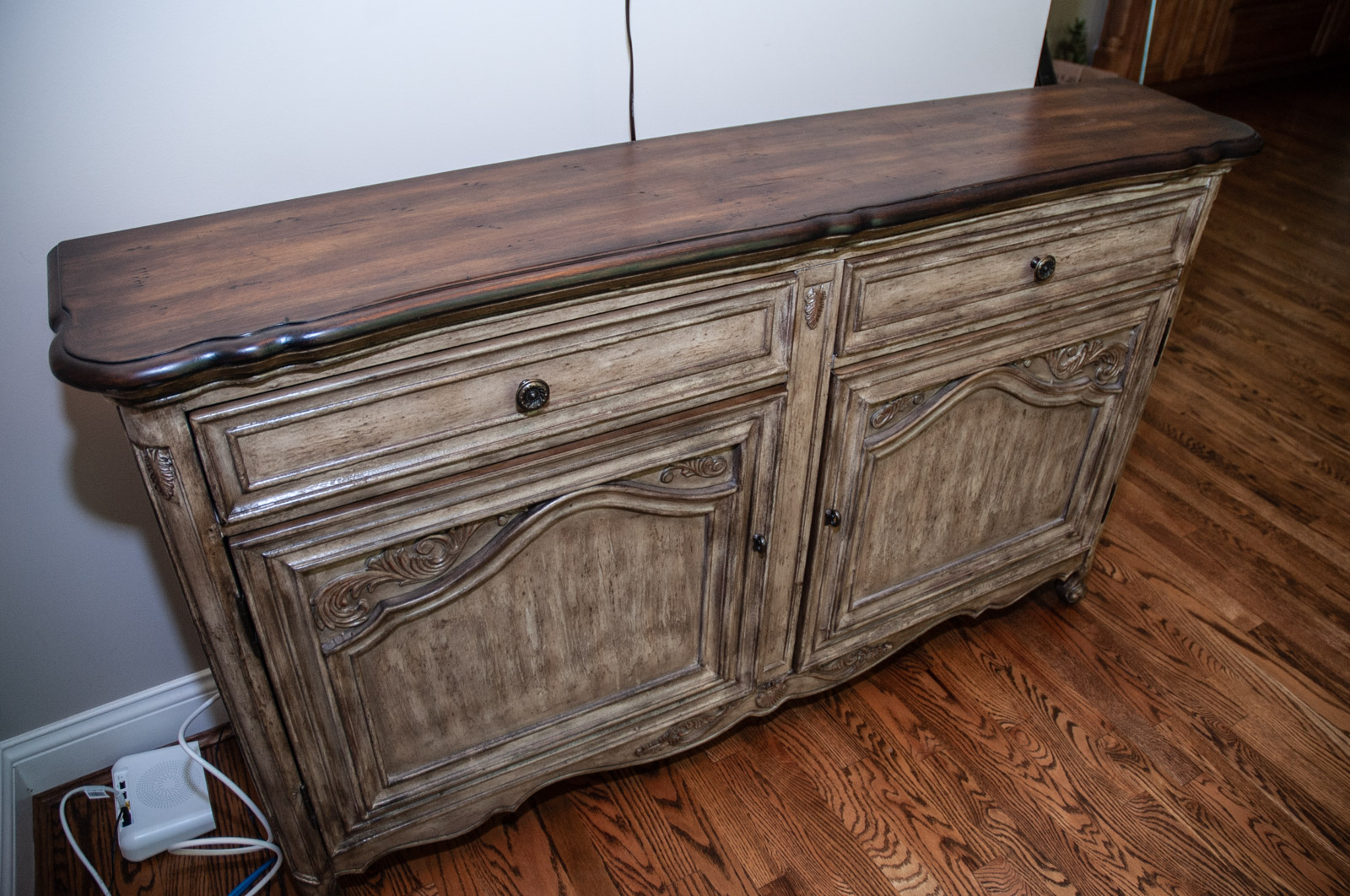 Wooden Console Table by Topart Furniture Company