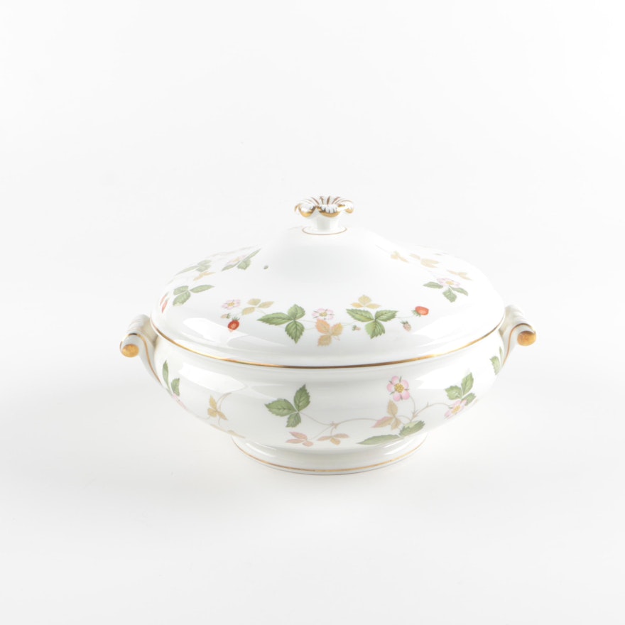 Wedgwood "Wild Strawberry" Bone China Covered Vegetable