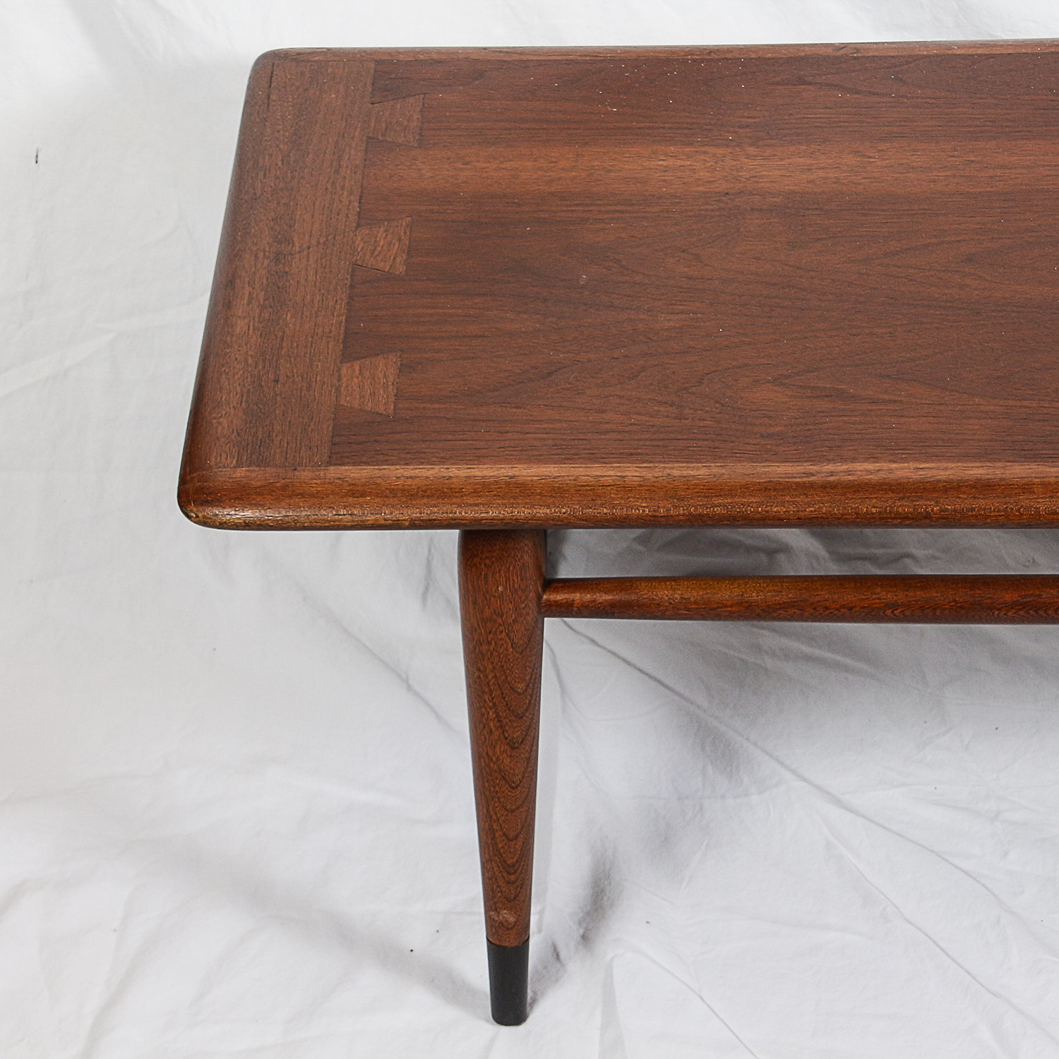 Lane Mid Century Modern Walnut "Acclaim" Coffee Table