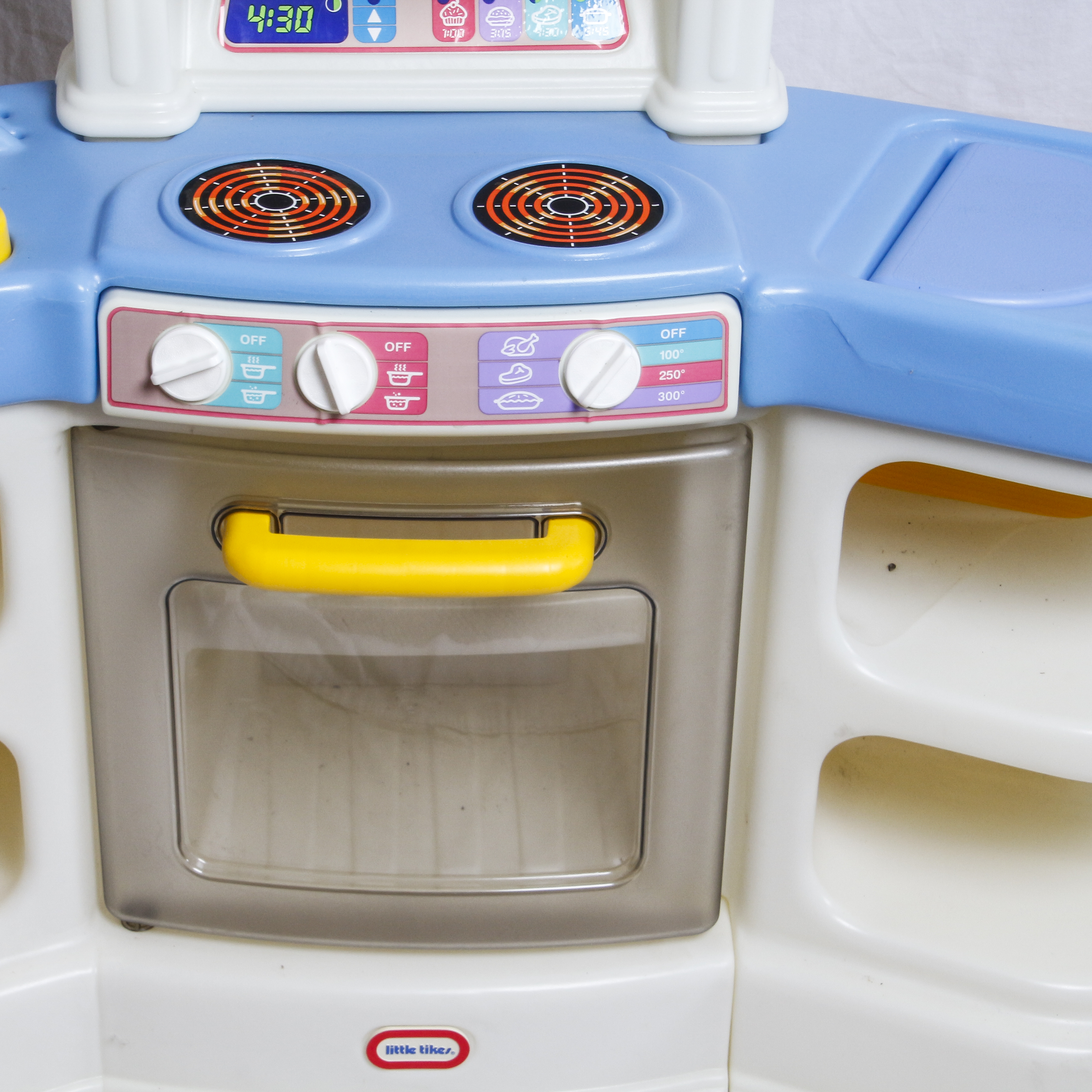 Little Tikes Play Kitchen