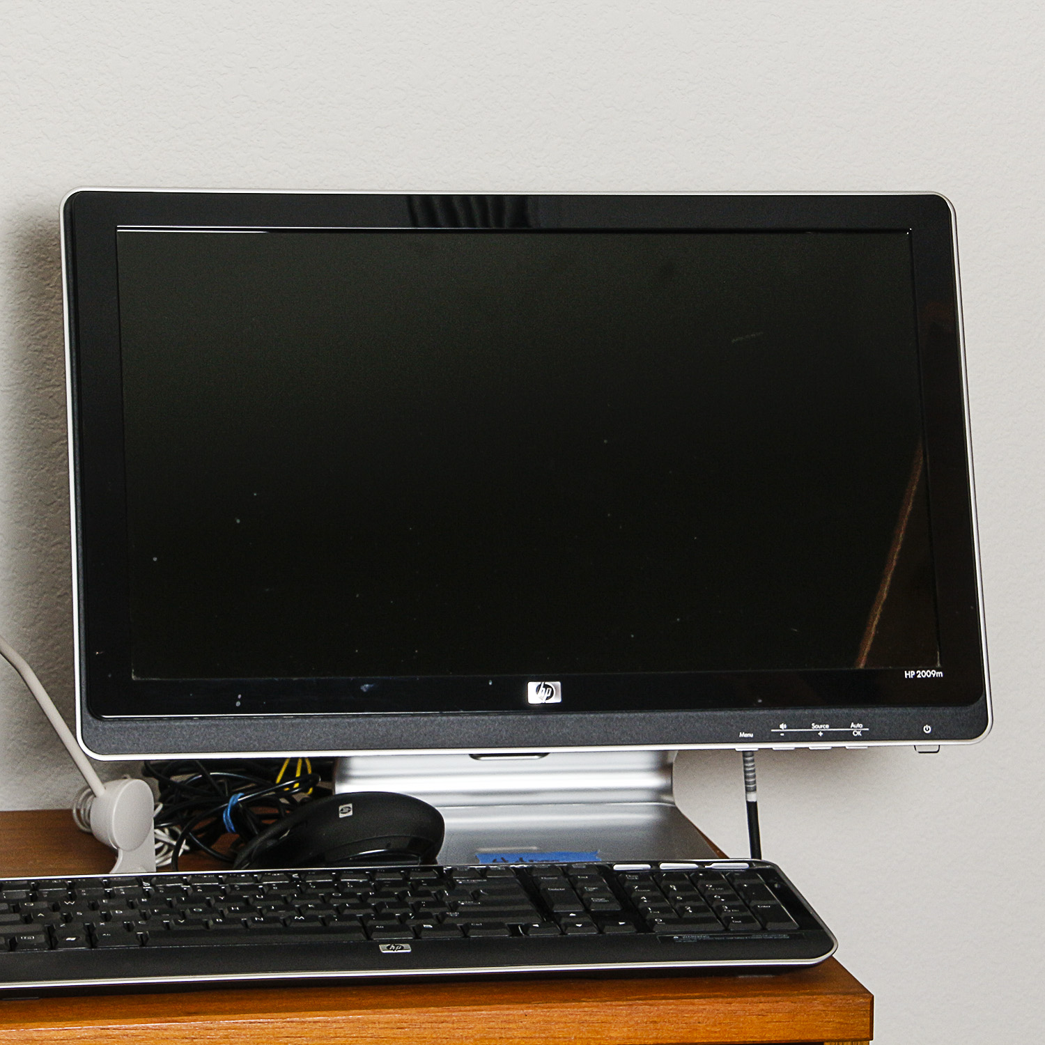 Computer Table with HP Desktop Computer, Monitor, Speakers, and Printer