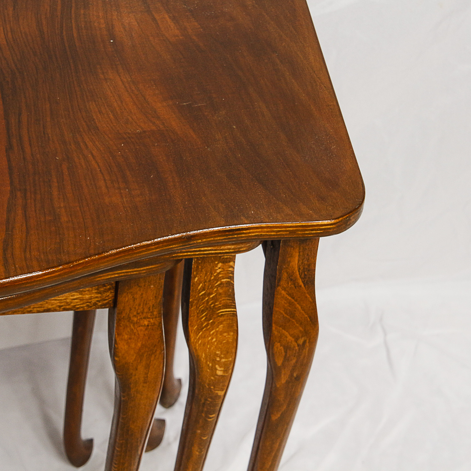 Vintage Queen Anne Style Nesting Tables