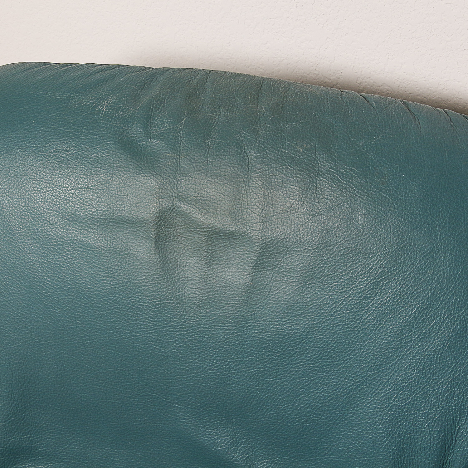 Ekornes "Stressless" Leather Chair with Computer Table and Ottoman