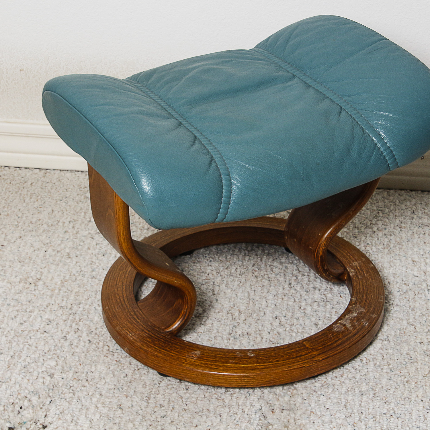 Ekornes "Stressless" Leather Chair with Computer Table and Ottoman