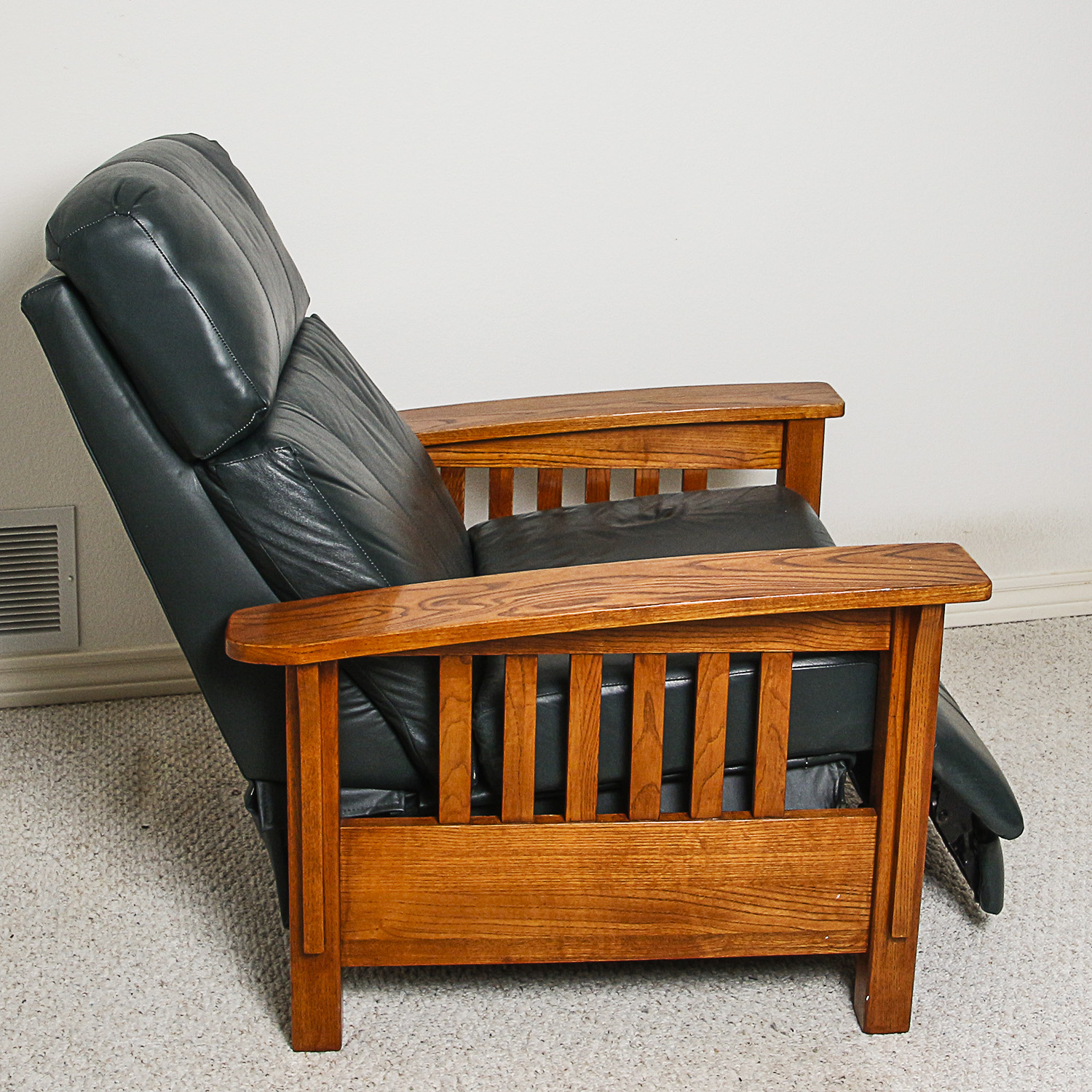 Arts and Crafts Style Oak Recliner by Lane