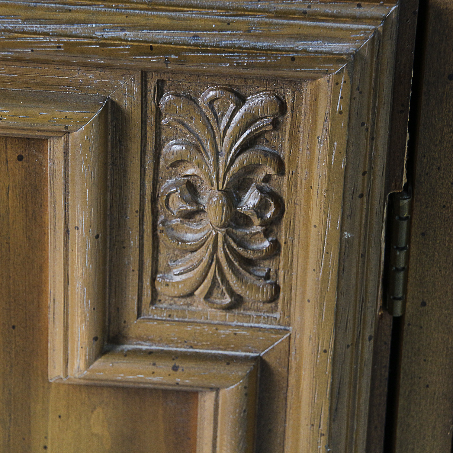 Vintage Mid-Century China Cabinet